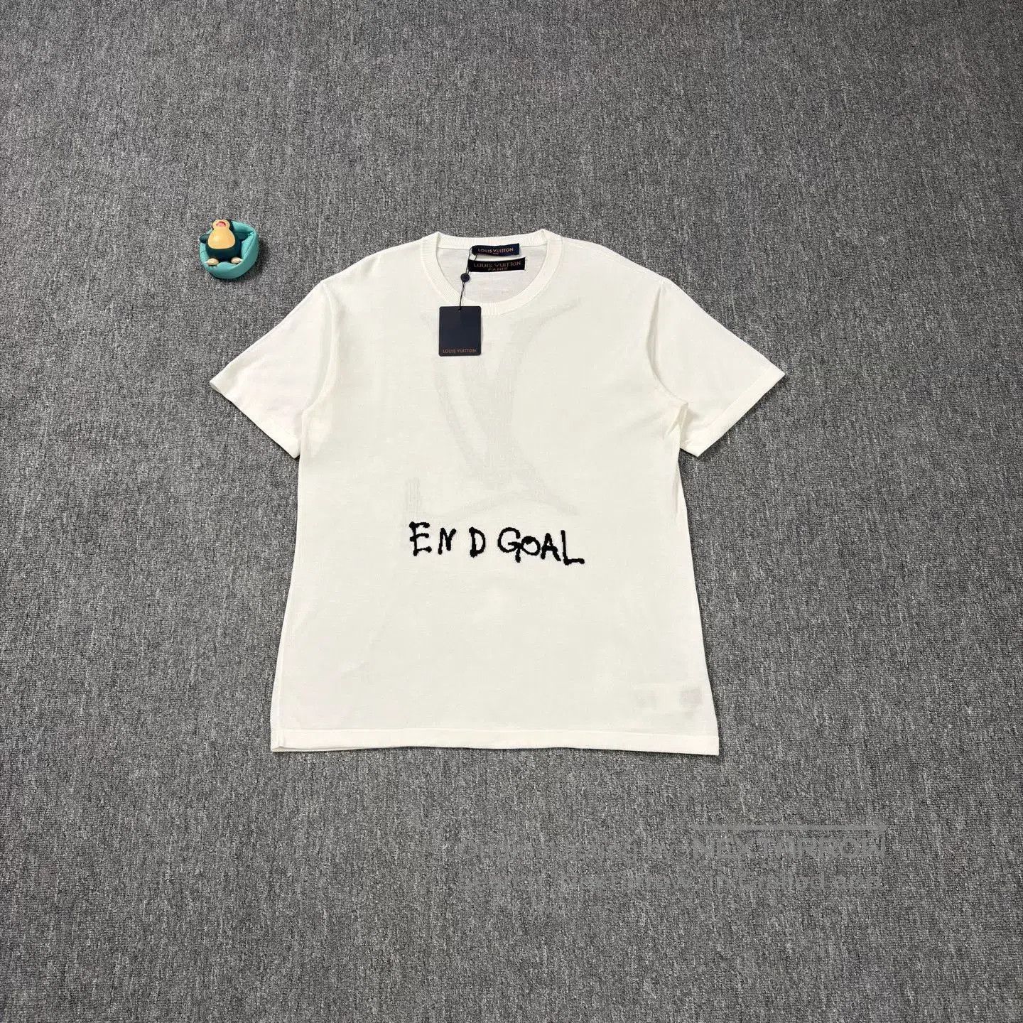 Louis Vuitton LV Curved Large Logo Beige Knit Tee. Size US XL / EU 56 / 4 - 1 Thumbnail