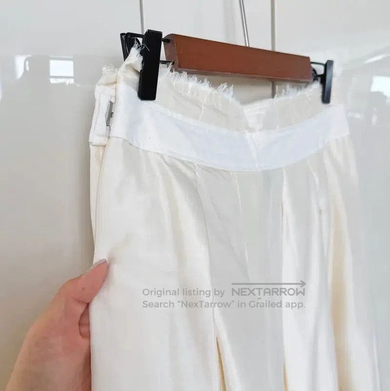 Comme des Garcons COMME des GARÇONS Cream Silk Midi Skirt . Size 23" - 4 Thumbnail