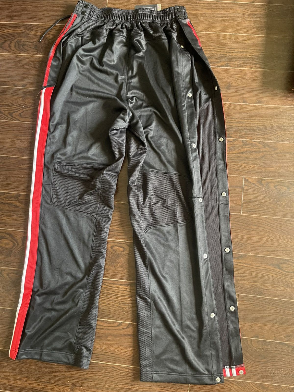 Adidas Adidas X NBA Raptors Track Pants Size US 30 / EU 46 - 15 Thumbnail