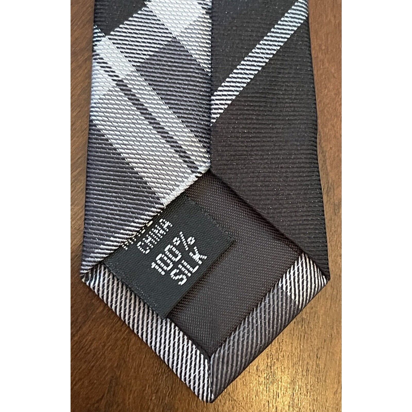 Kenneth Cole Kenneth Cole Reaction Black Gray 100% Silk Made In China Size ONE SIZE - 7 Thumbnail