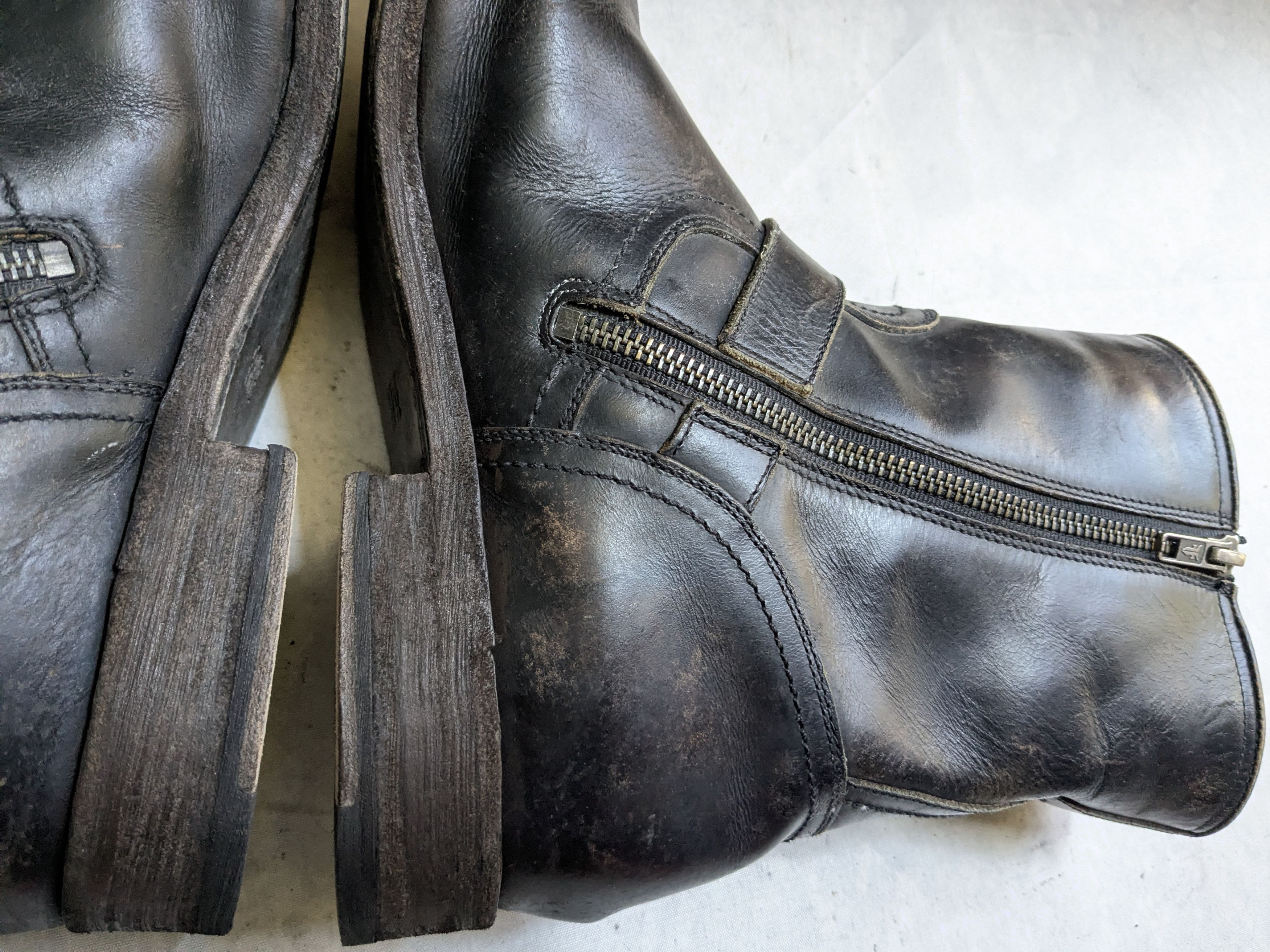 Frye Frye Engineer Boots Black 13 D Leather Side Zip Buckle Size US 13 / EU 46 - 15 Thumbnail