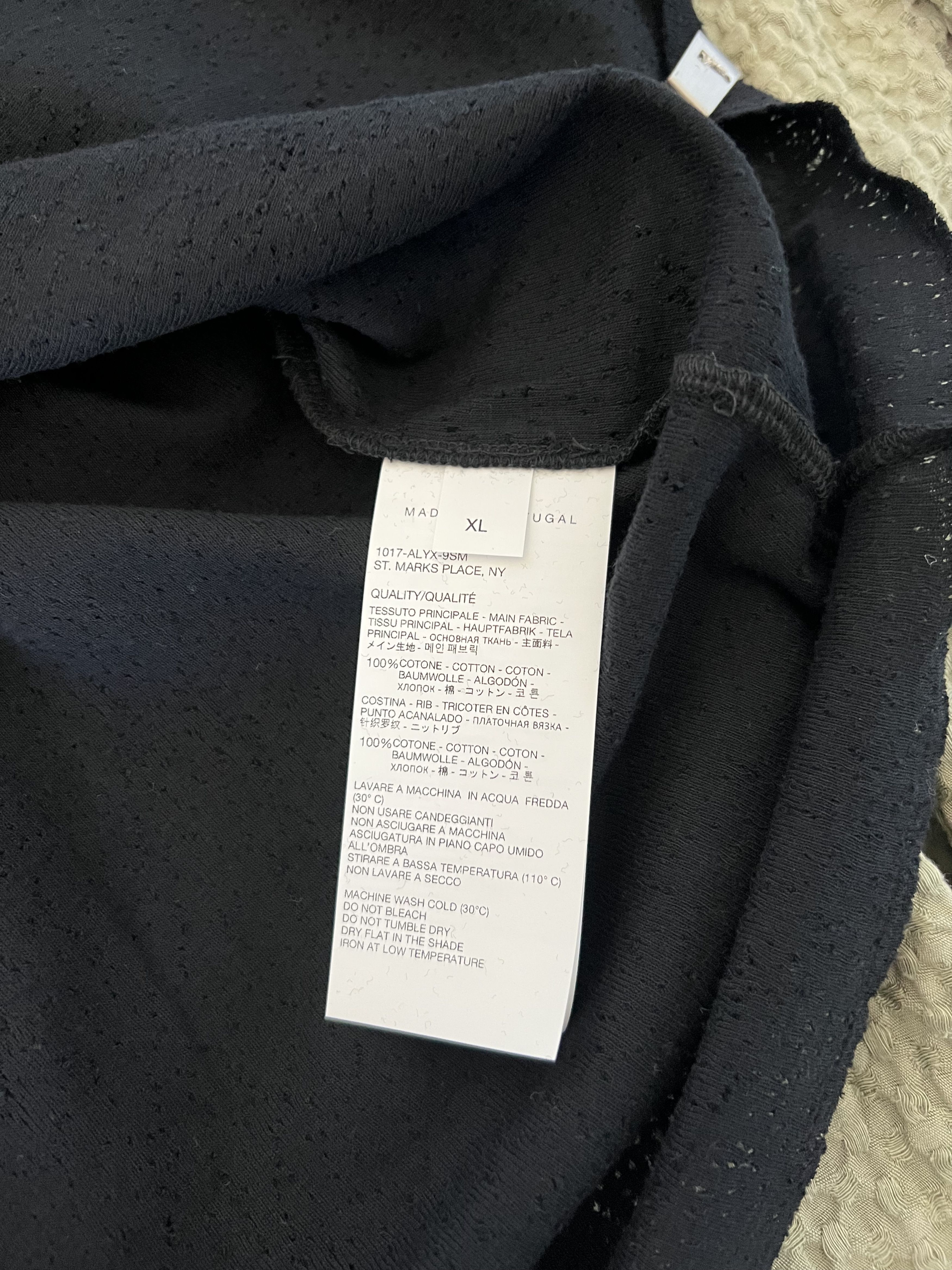 1017 ALYX 9SM 1017 Alyx 9SM Destroyed Hoodie in Black Size US XL / EU 56 / 4 - 8 Thumbnail