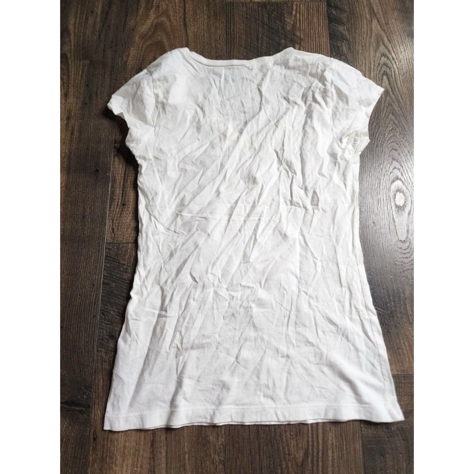 Vintage Betty Boop Graphic V Neck Tee, White, Juniors Small, Glitter, Distressed Size S / US 4 / IT 40 - 2 Thumbnail
