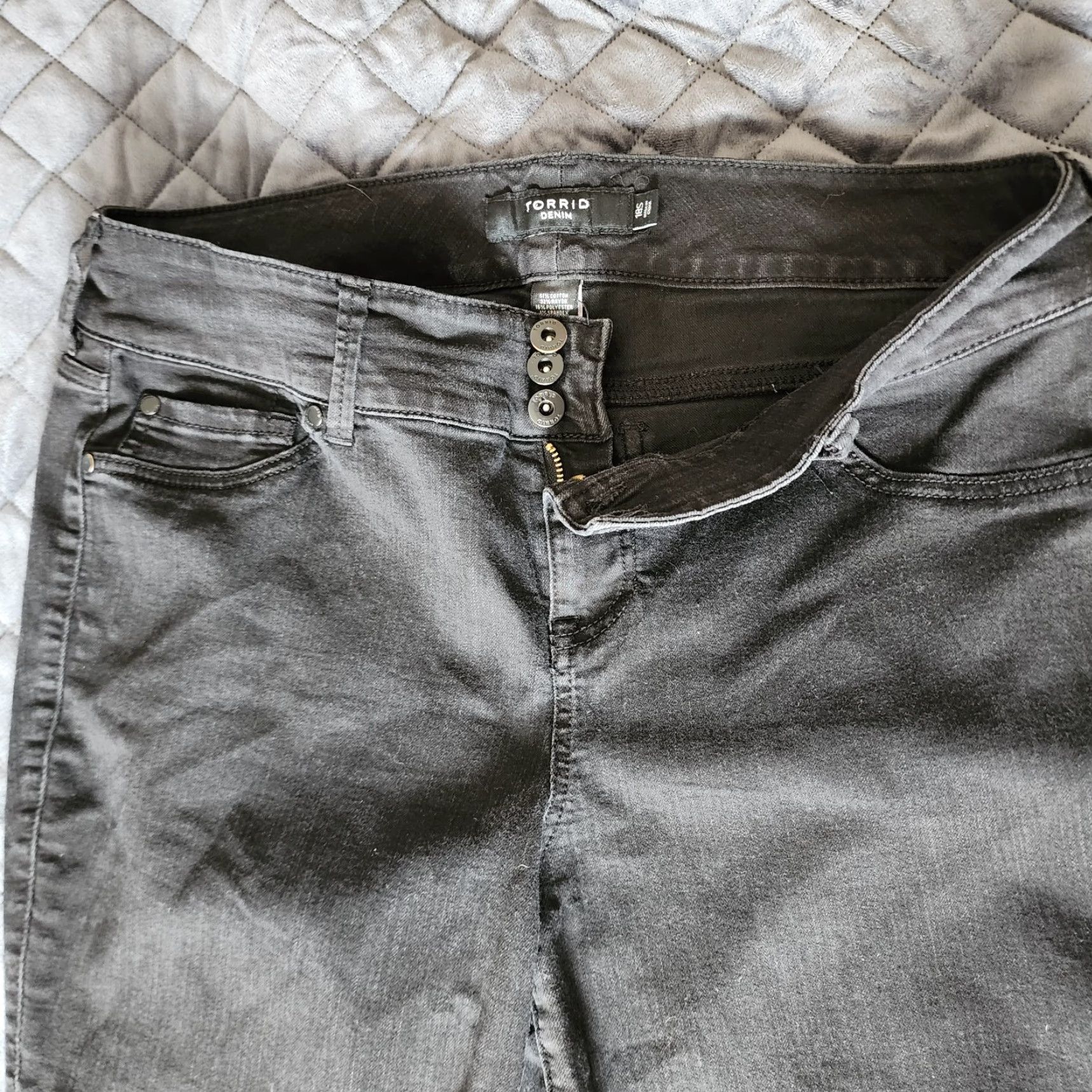 Torrid Torrid 18S Black Denim Straight Leg Jeans Stretch Plus Pants Womens Size 40" / US 18 - 4 Thumbnail