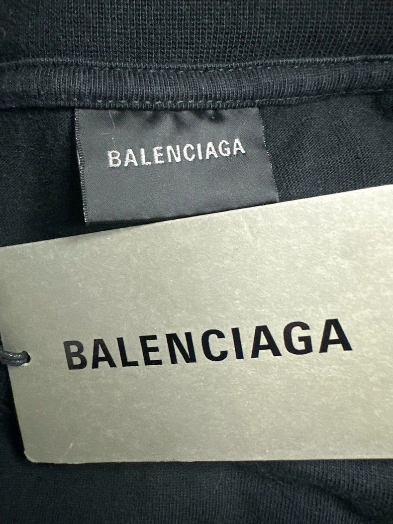 Balenciaga Balenciaga 23ss graffiti spray paint logo make old short sl Size US L / EU 52-54 / 3 - 4 Thumbnail