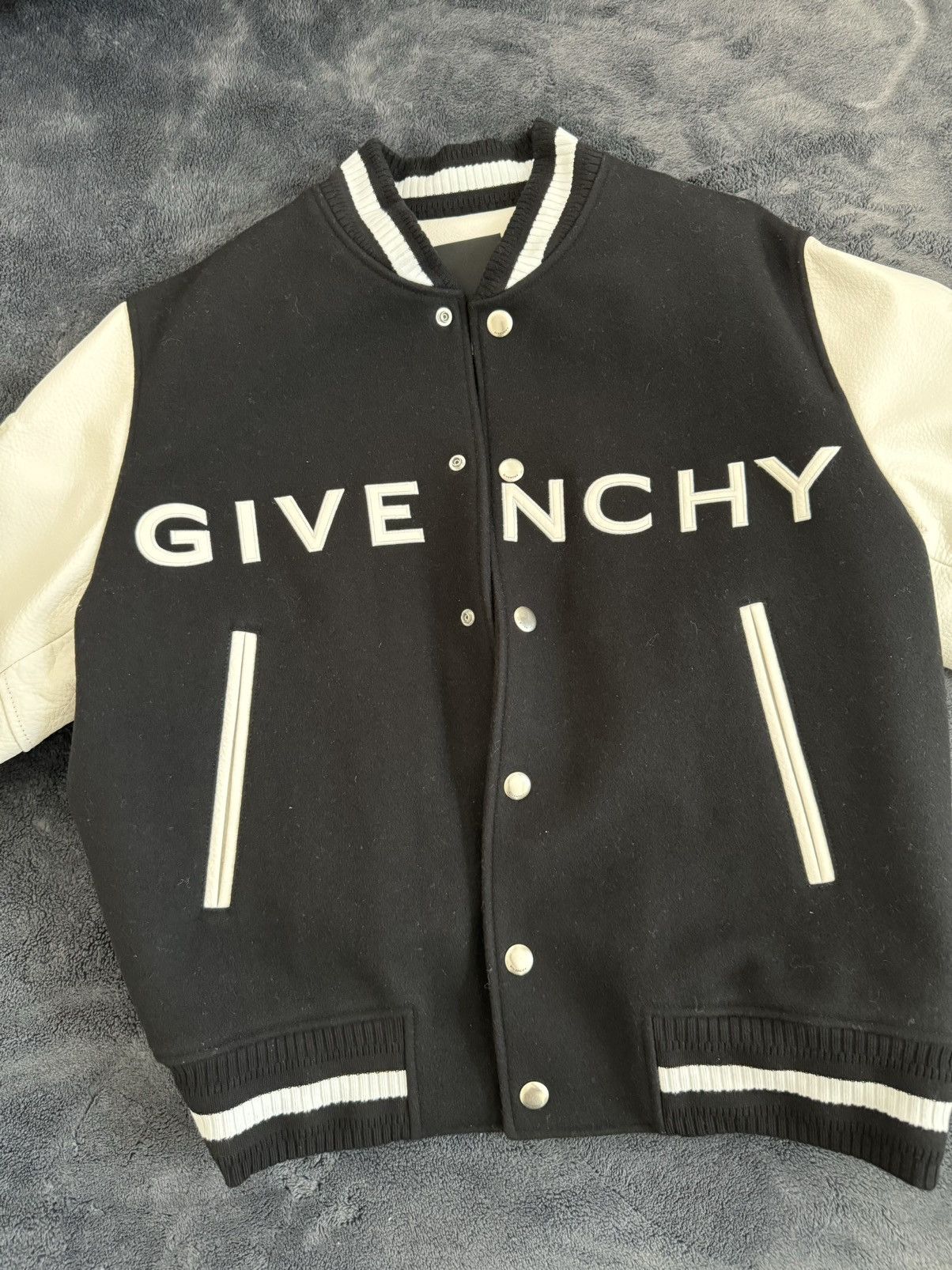 Givenchy Givenchy Varsity Bomber Jacket Size US S / EU 44-46 / 1 - 1 Thumbnail