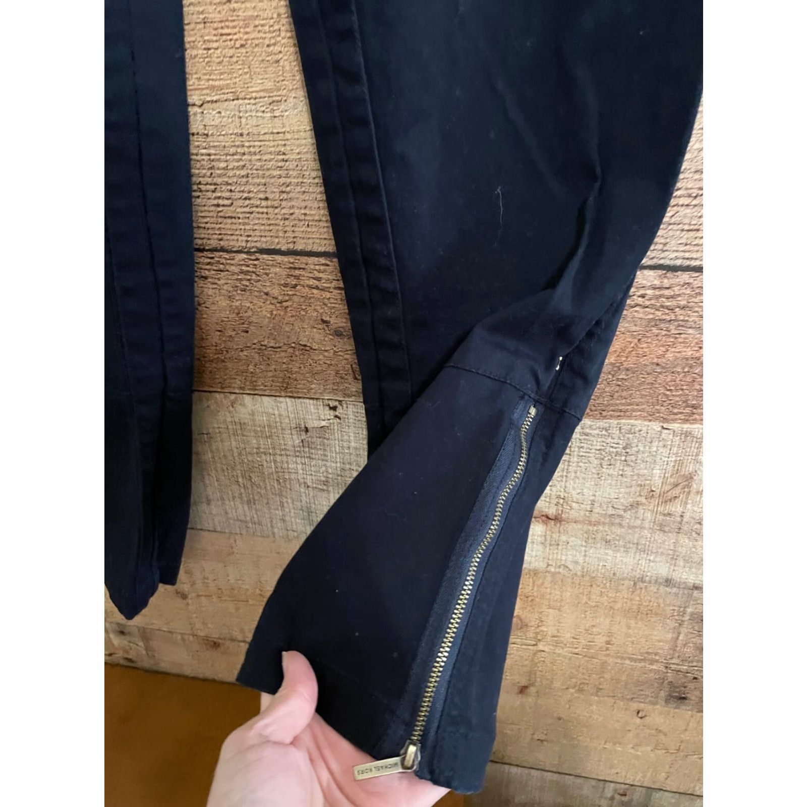 Michael Kors Michael Kors Womens Black/Gold Ankle Zip Crop Pants Size 10 Size 32" / US 10 / IT 46 - 2 Thumbnail