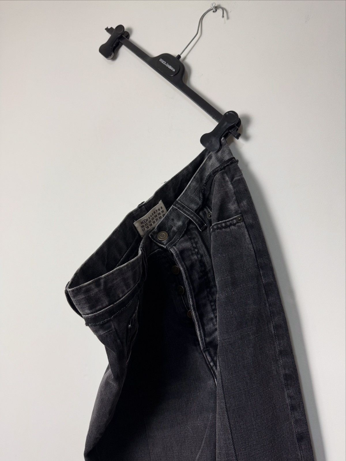 Maison Margiela Maison Margiela Black Deconstructed Hybrid Jeans Line 1 Size 27" / US 4 / IT 40 - 12 Thumbnail