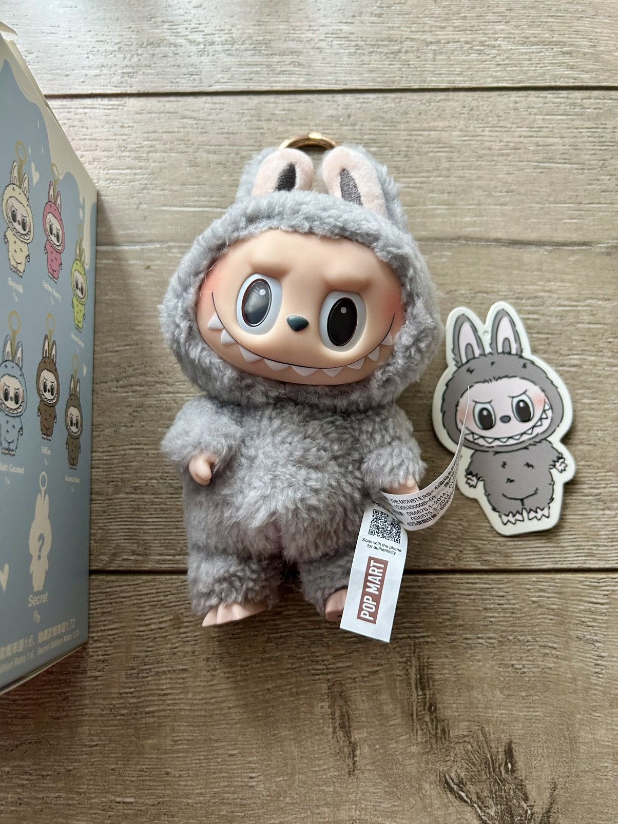 【正規品】ラブブ Exciting Macaron Sesame Bean Labubu The Monsters Exciting Macaron Vinyl Face Series
