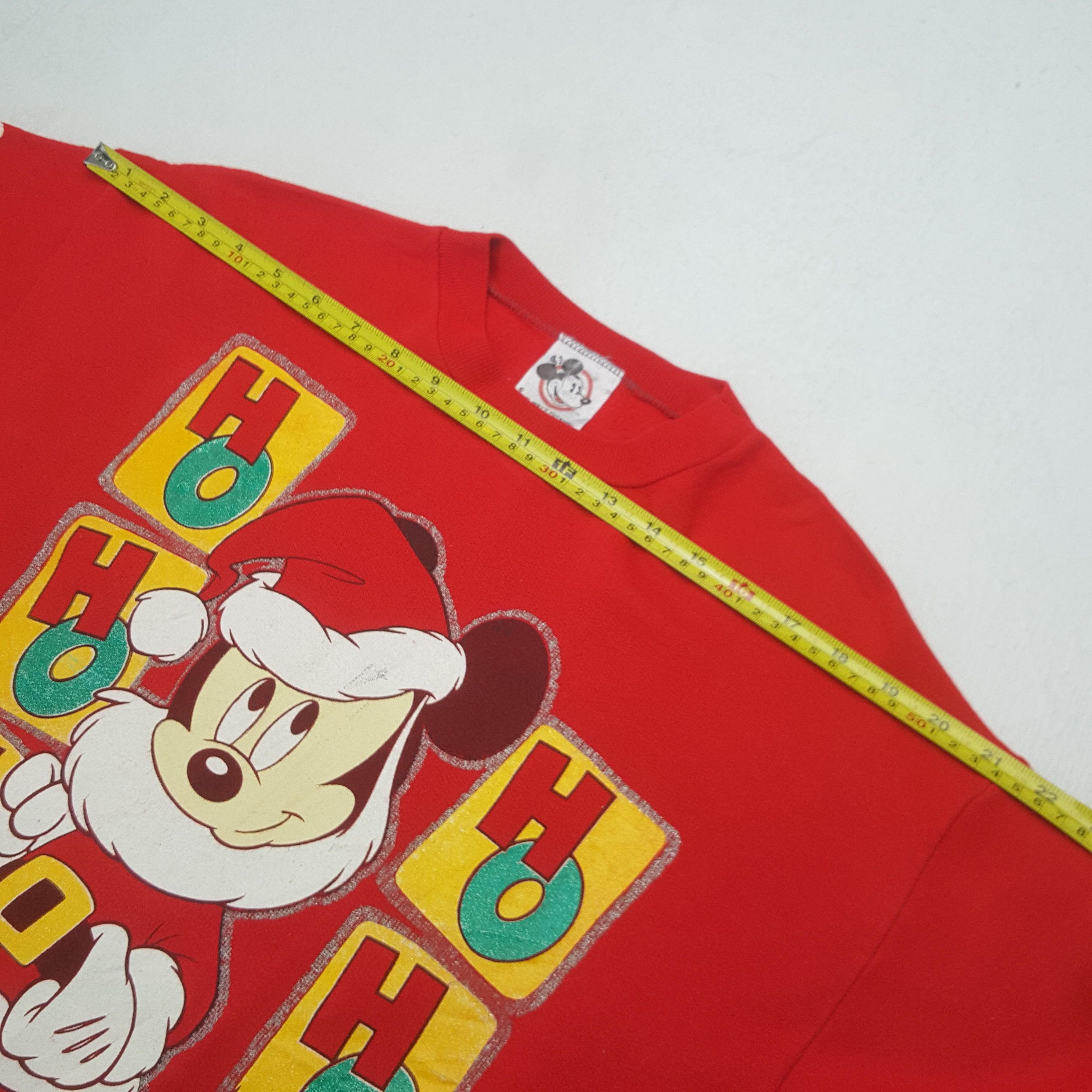 Vintage Mickey Mouse Disney Christmas Art Sweatshirt RR5