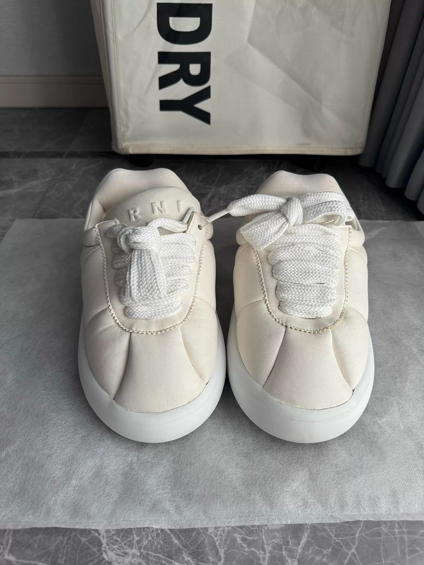 Marni Marni Bigfoot Bread Puffy White 37 Size US 6.5 / IT 36.5 - 1 Thumbnail