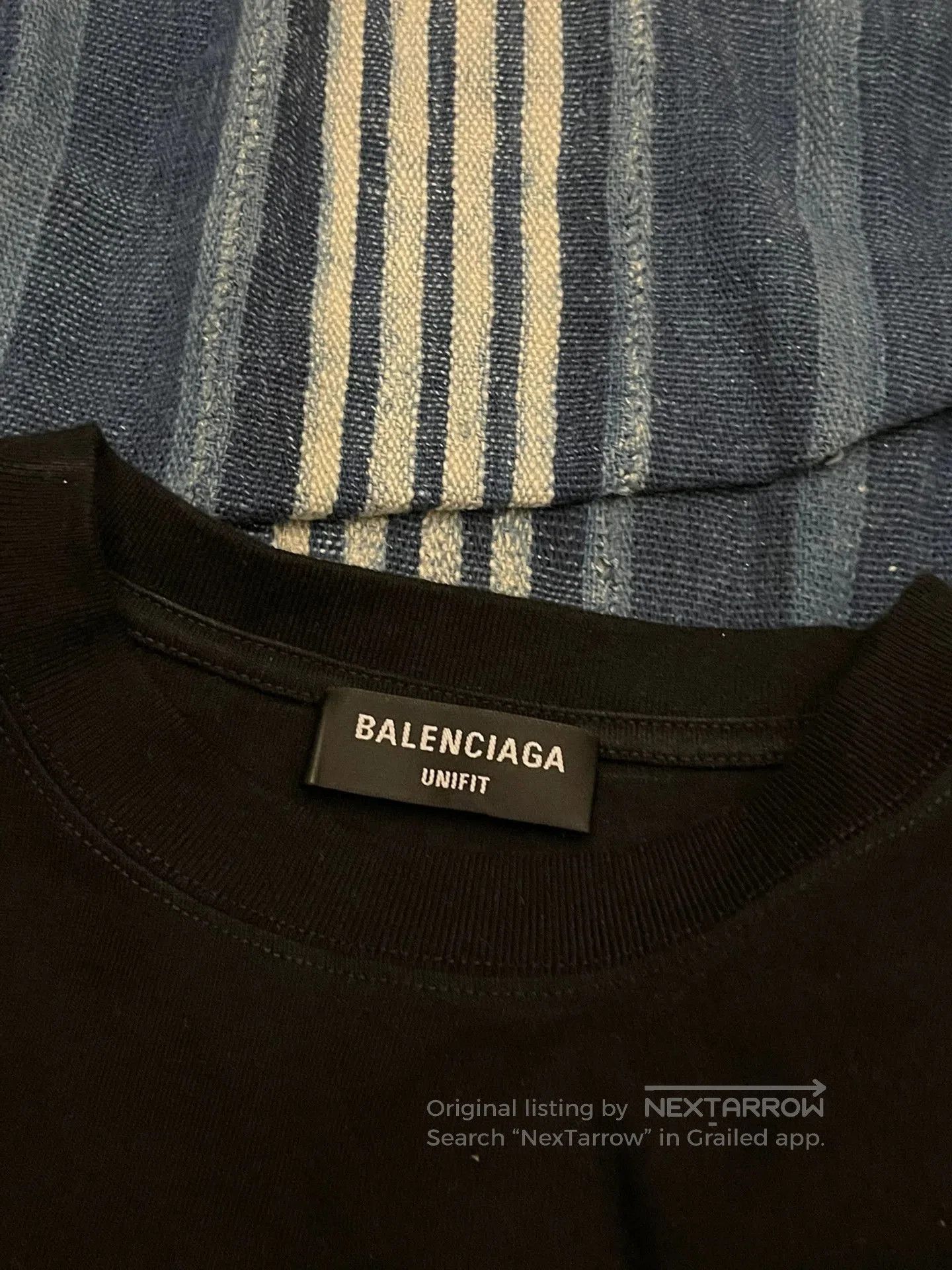 Balenciaga balenciaga black waterfall logo tee. Size XS / US 0-2 / IT 36-38 - 4 Thumbnail