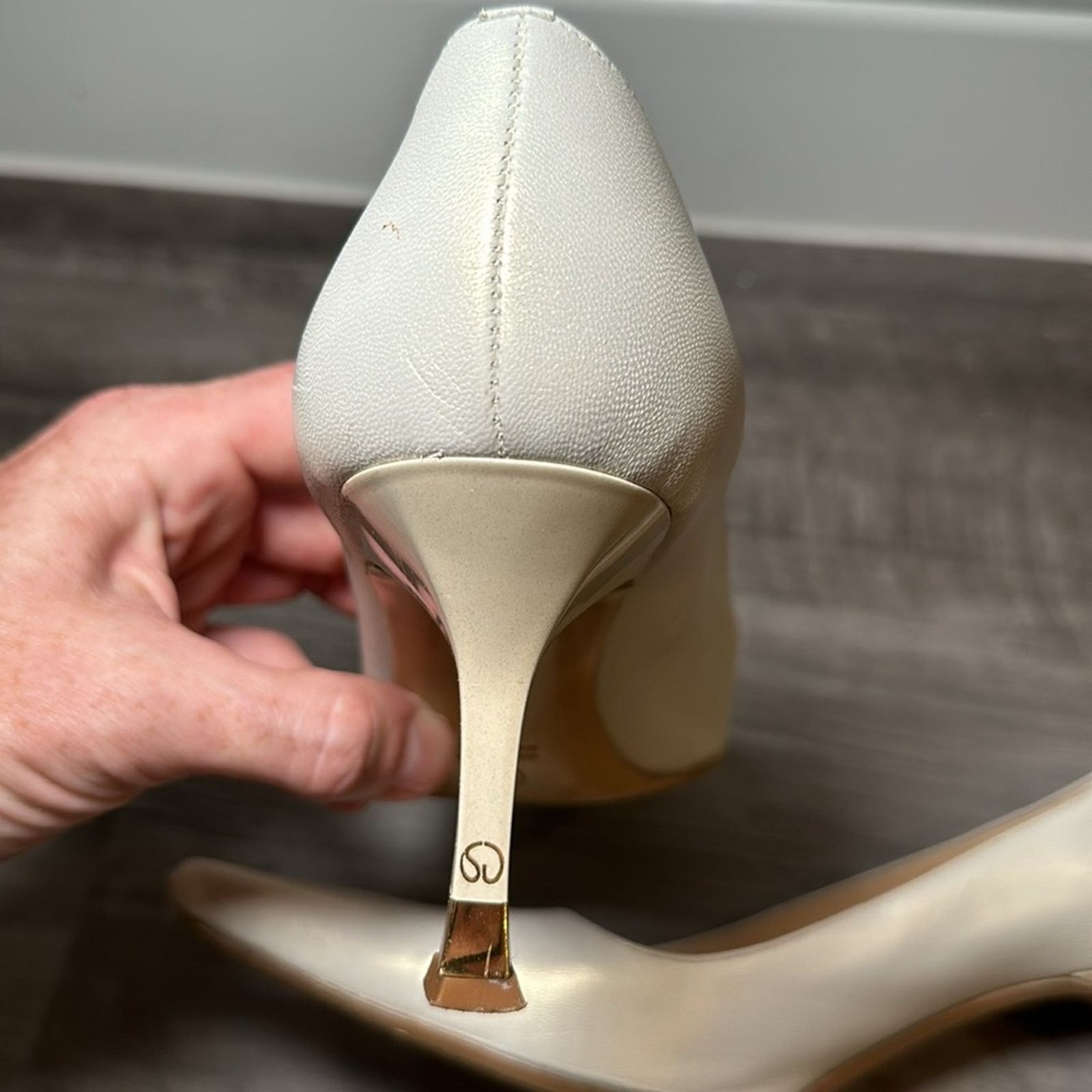 St. John St. John Laminated Leather Heel - 7B Size US 7 / IT 37 - 8 Thumbnail
