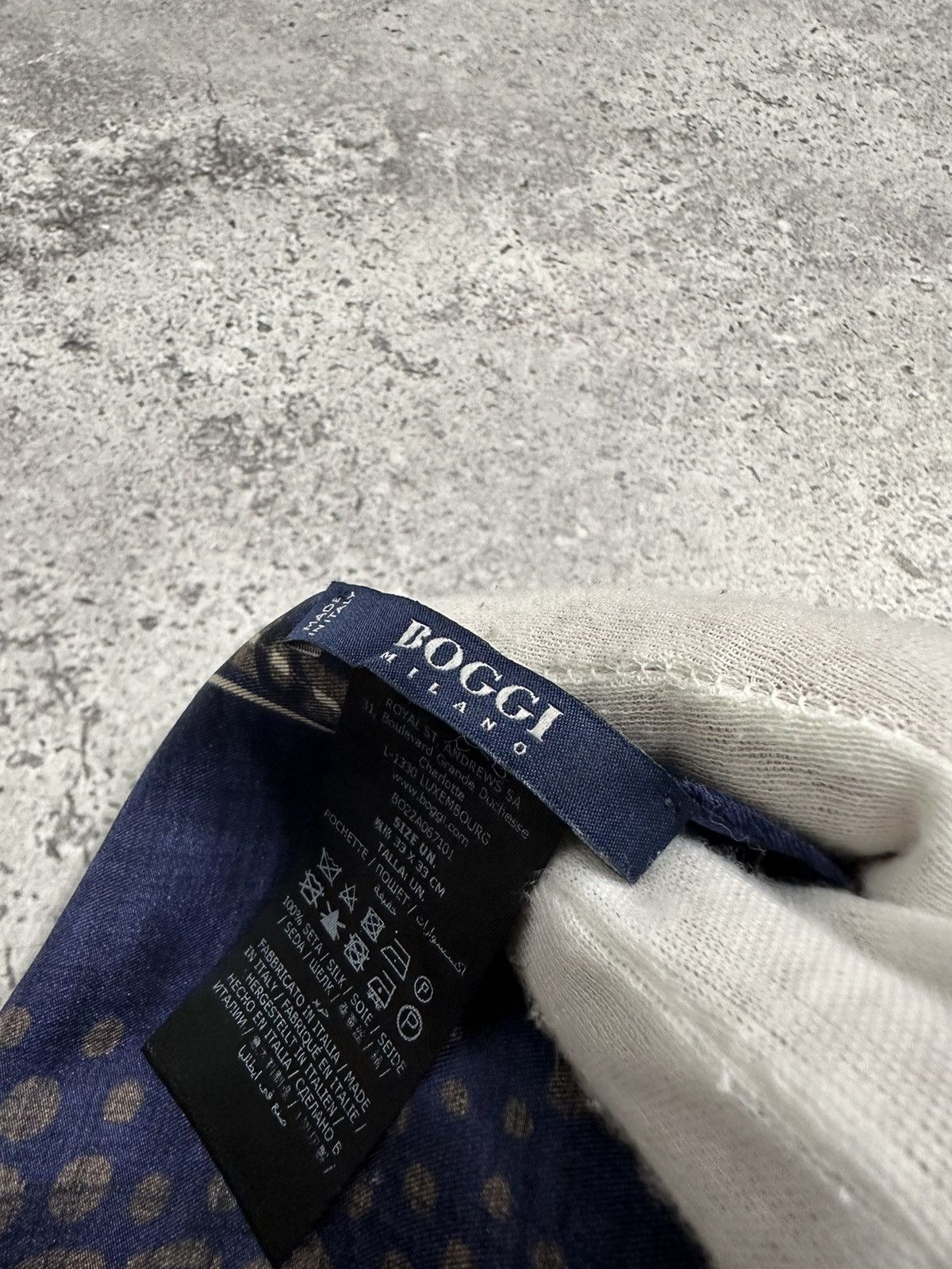 Boggi Boggi Milano Pochette Jacket Pocket Silk Scarf Blue 33 x 33 Size ONE SIZE - 8 Thumbnail
