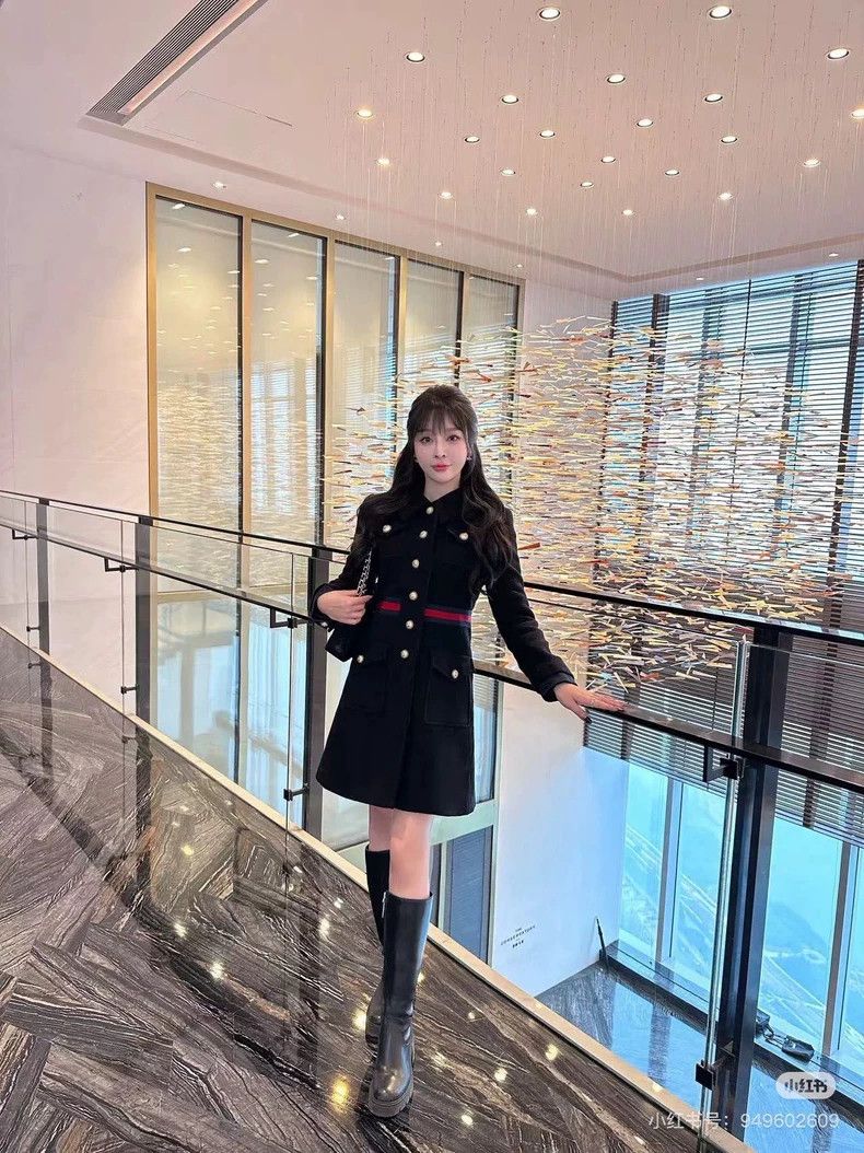 Gucci Gucci Size 38 Pearl button coat size 38 2502-Nextarrow Size US XXS / EU 40 - 7 Thumbnail
