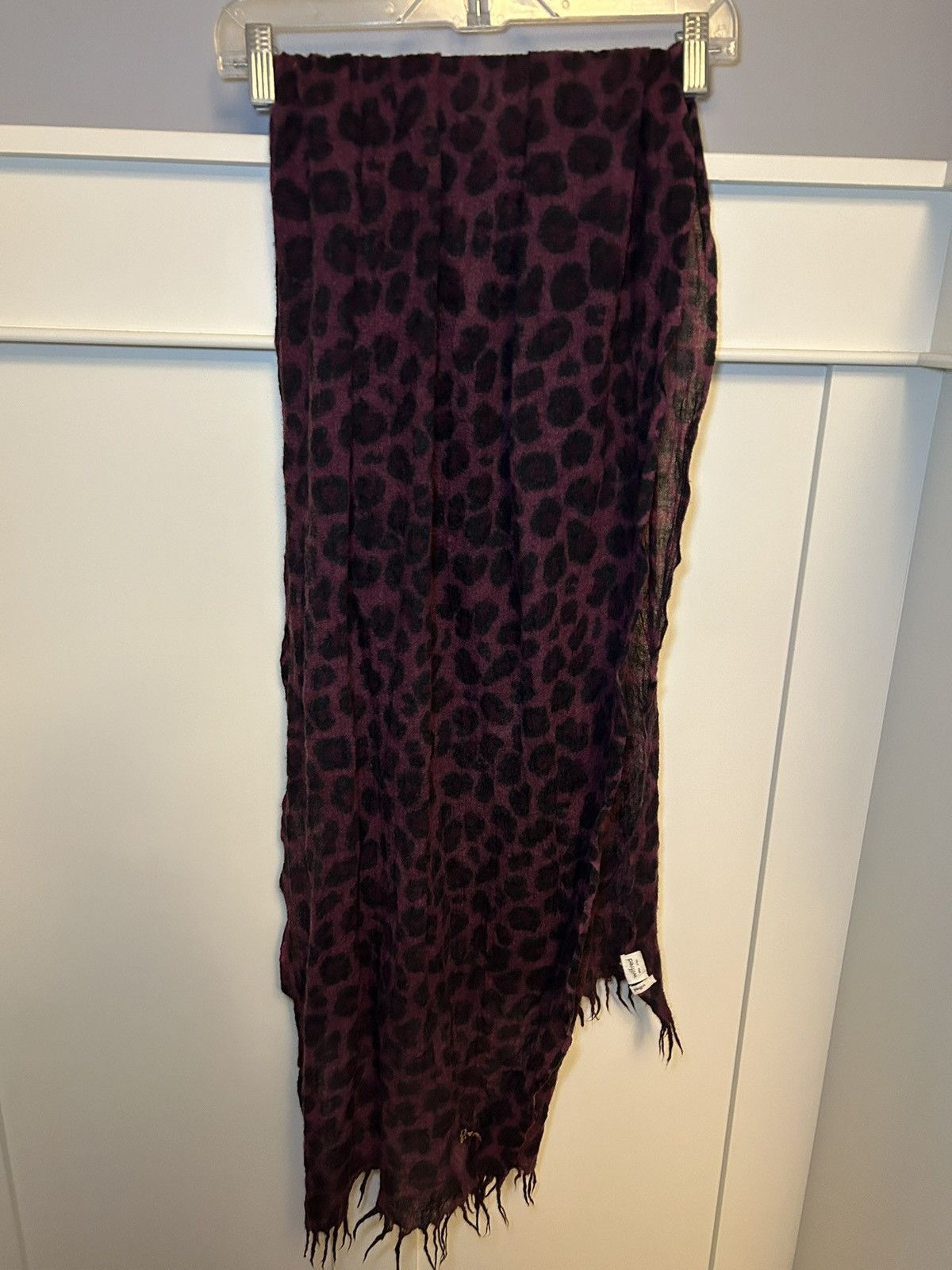 Vintage Vintage Wilfred 100% wool red leopard / cheetah scarf Size ONE SIZE - 3 Thumbnail