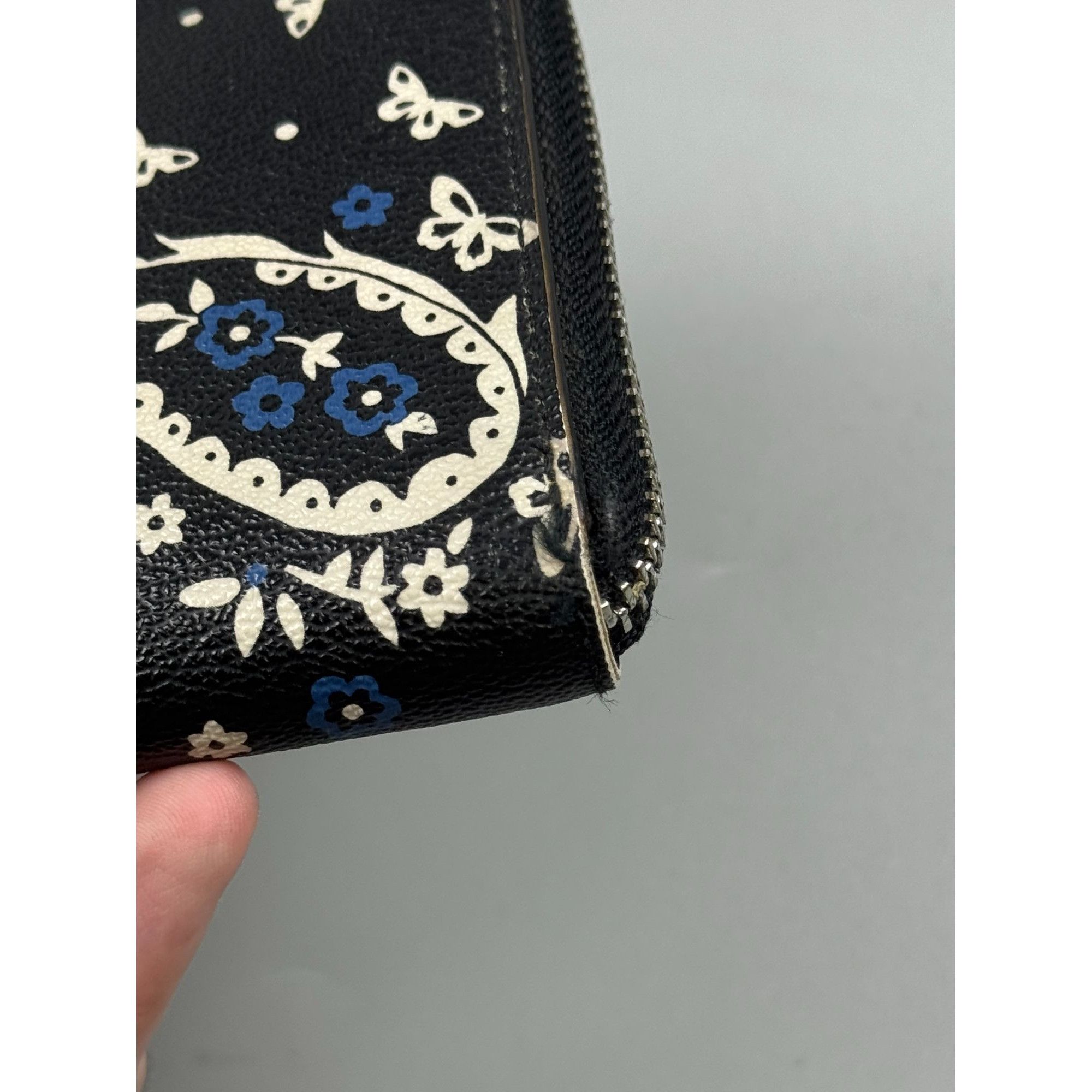 Coach Coach Accordion Zip Paisley Print Black Wallet (YG020) Size ONE SIZE - 5 Thumbnail