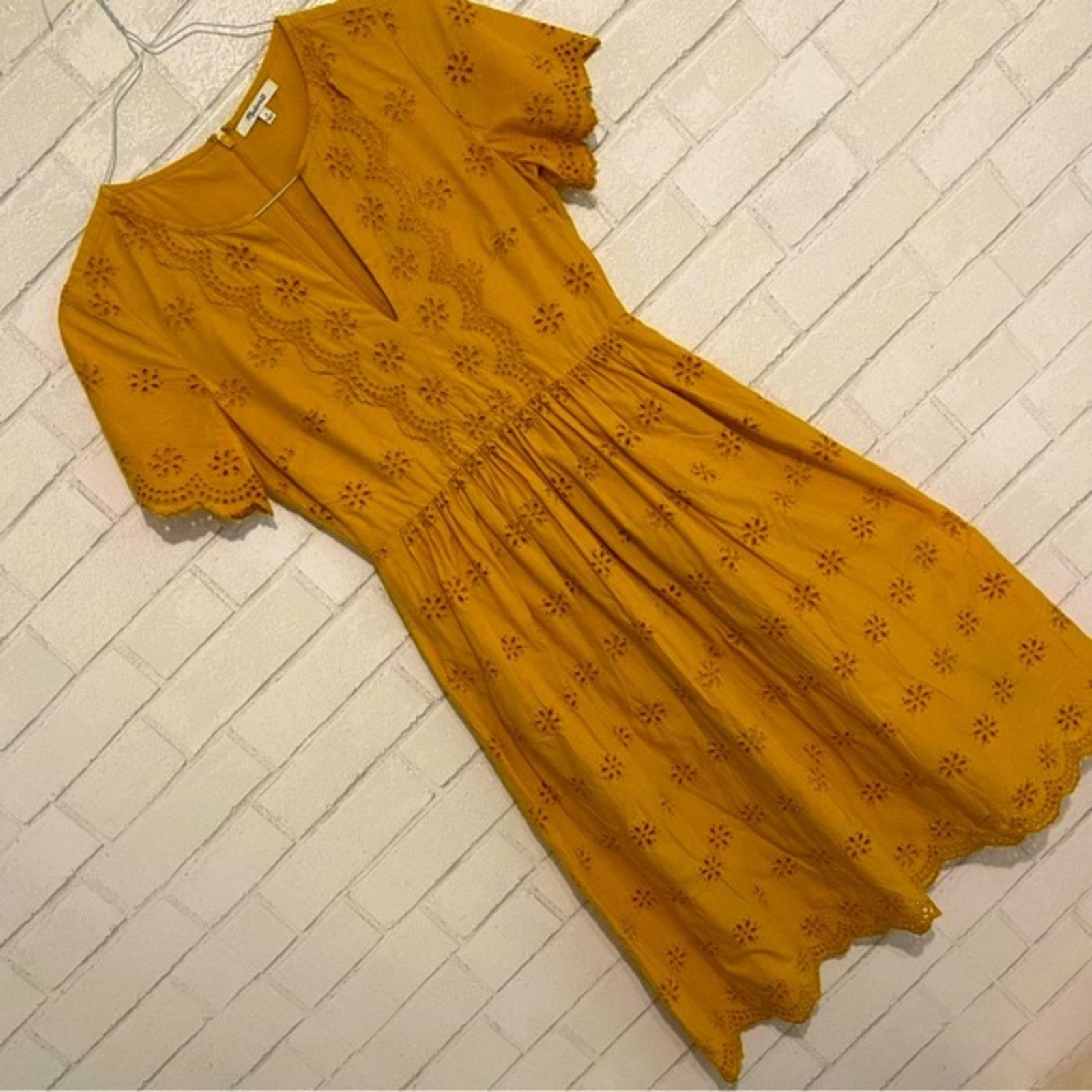 Madewell Madewell $150 2023 Scalloped Eyelet Midi Dress sz 0 Sold Out Size XS / US 0-2 / IT 36-38 - 12 Thumbnail