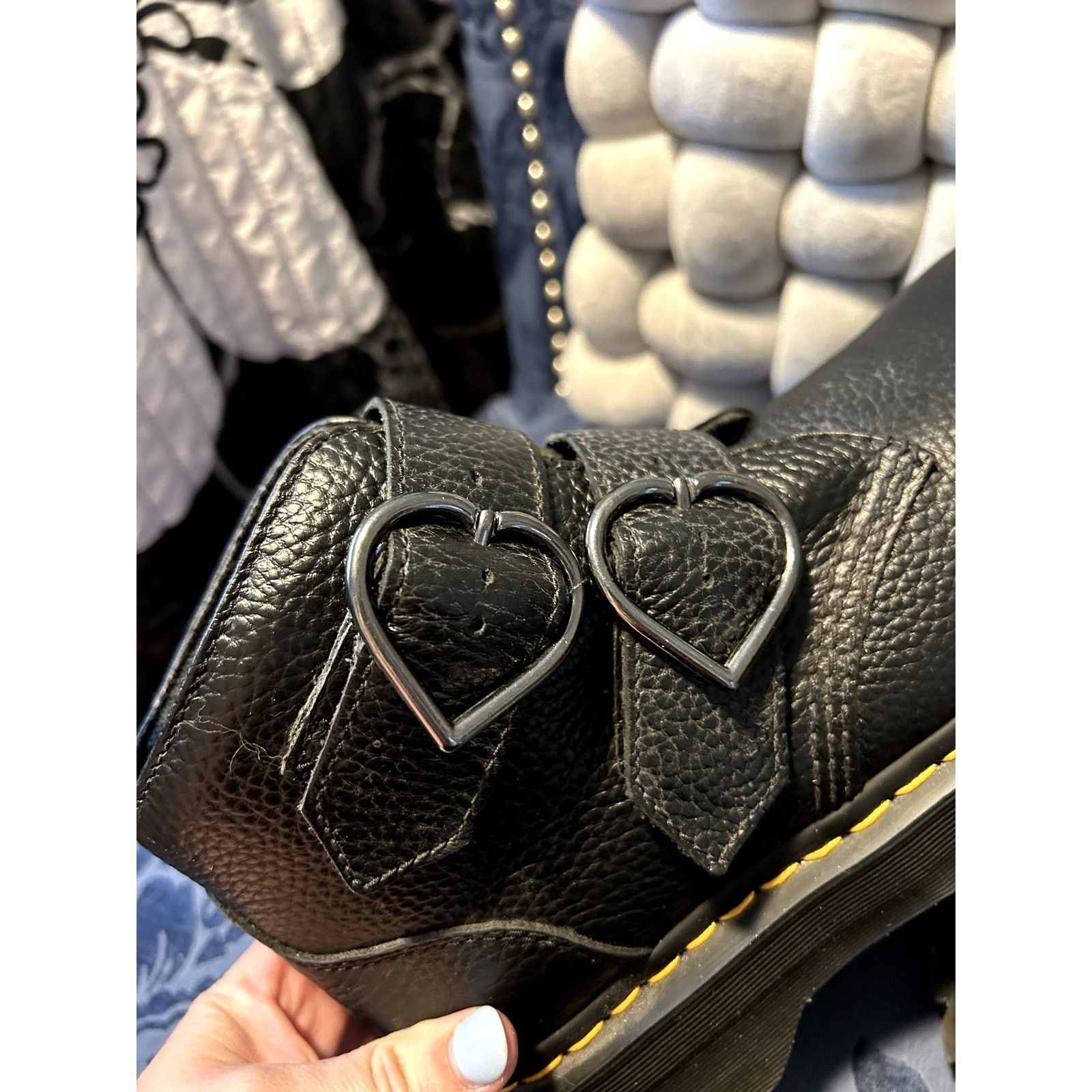 Dr. Martens Dr Martens Devon Black Hearts size 7/EU 38 Size US 7 / IT 37 - 4 Thumbnail