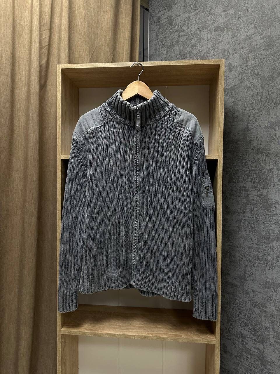 Vintage Vintage Avant Garde Gray Ribbed Knit Zip Sweater Size US L / EU 52-54 / 3 - 4 Thumbnail