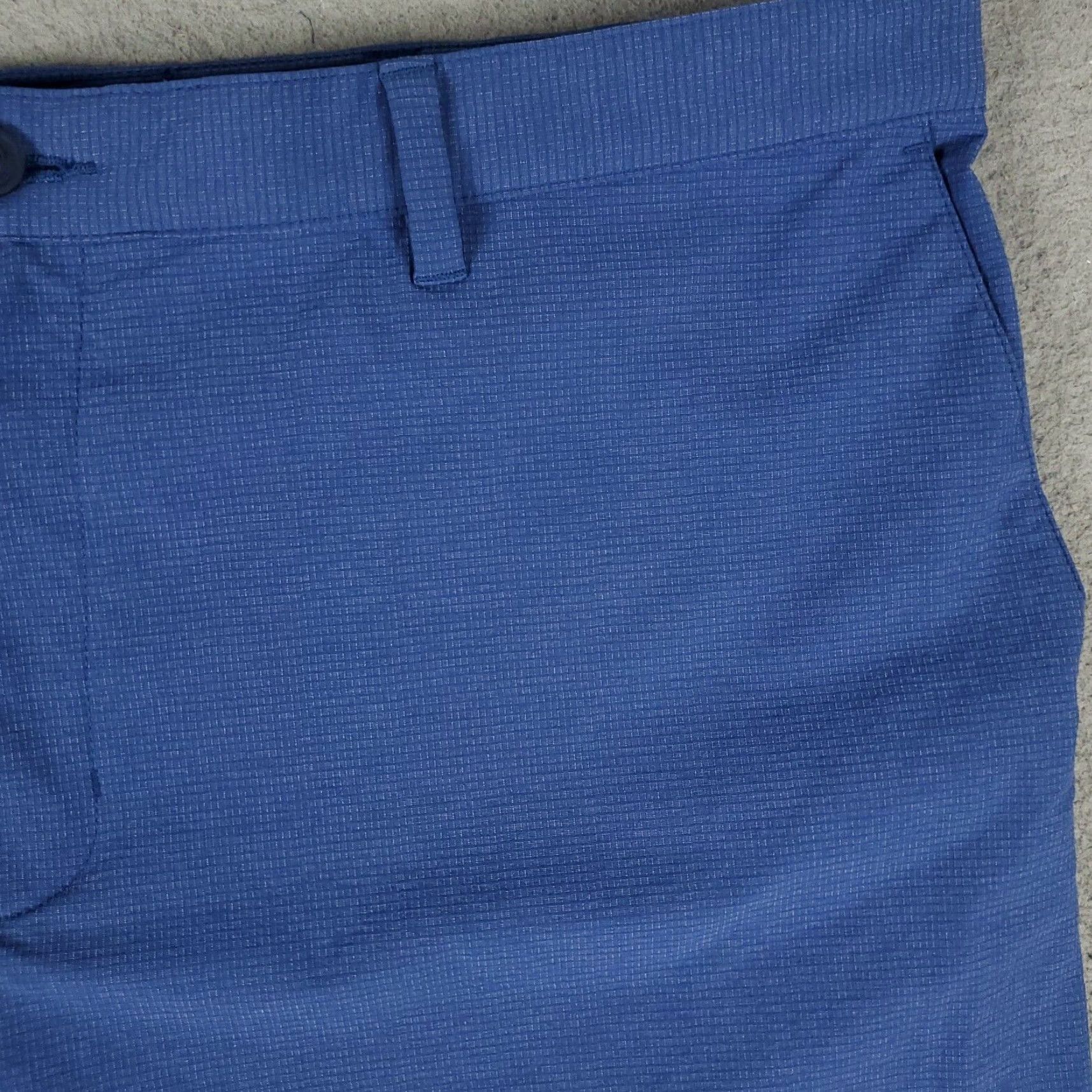 Tommy Bahama VINTAGE Tommy Bahama Shorts Men Size 43 Blue Nylon Flat Front Casual Chino Size US 43 - 3 Thumbnail