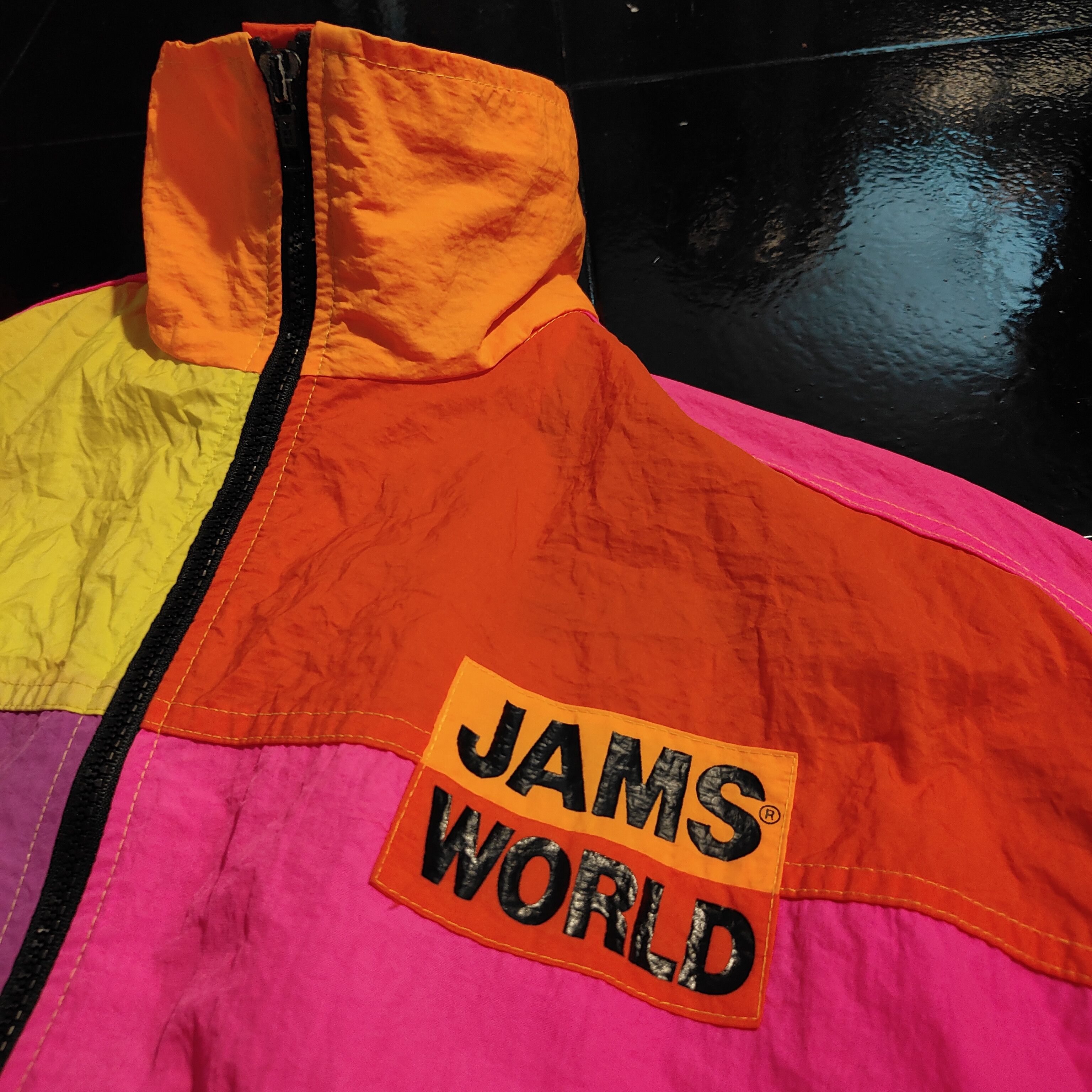 Jams World Windbreaker