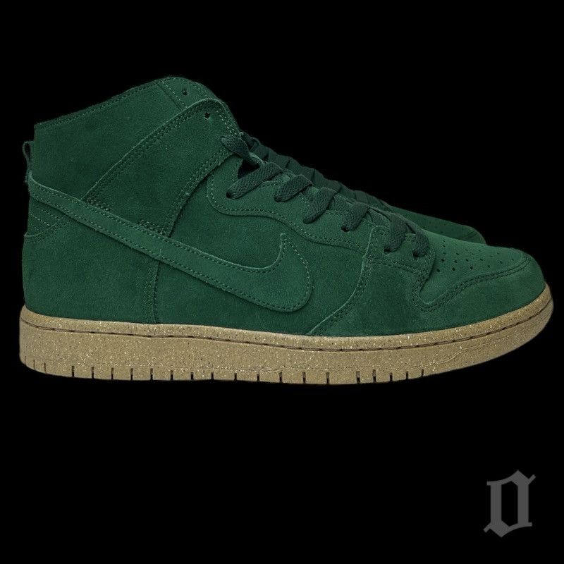 image of Nike Dunk High Pro Decon Sb ‘Gorge Green’ Shoes in Gorge Green/Gum Light Brown, Men's (Size 10)