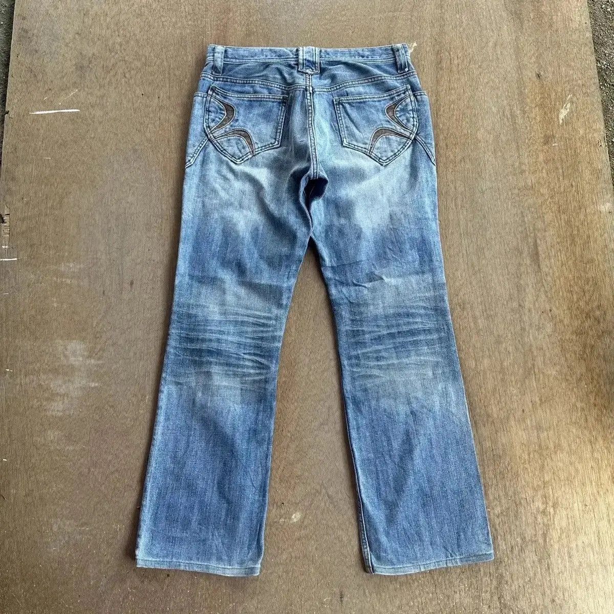 HIDEAWAYS GRAILS FLARE/BOOTCUT🔥HIDEAWAYS NICOLE JEAN DISTRESSED DENIM Size US 31 - 17 Thumbnail