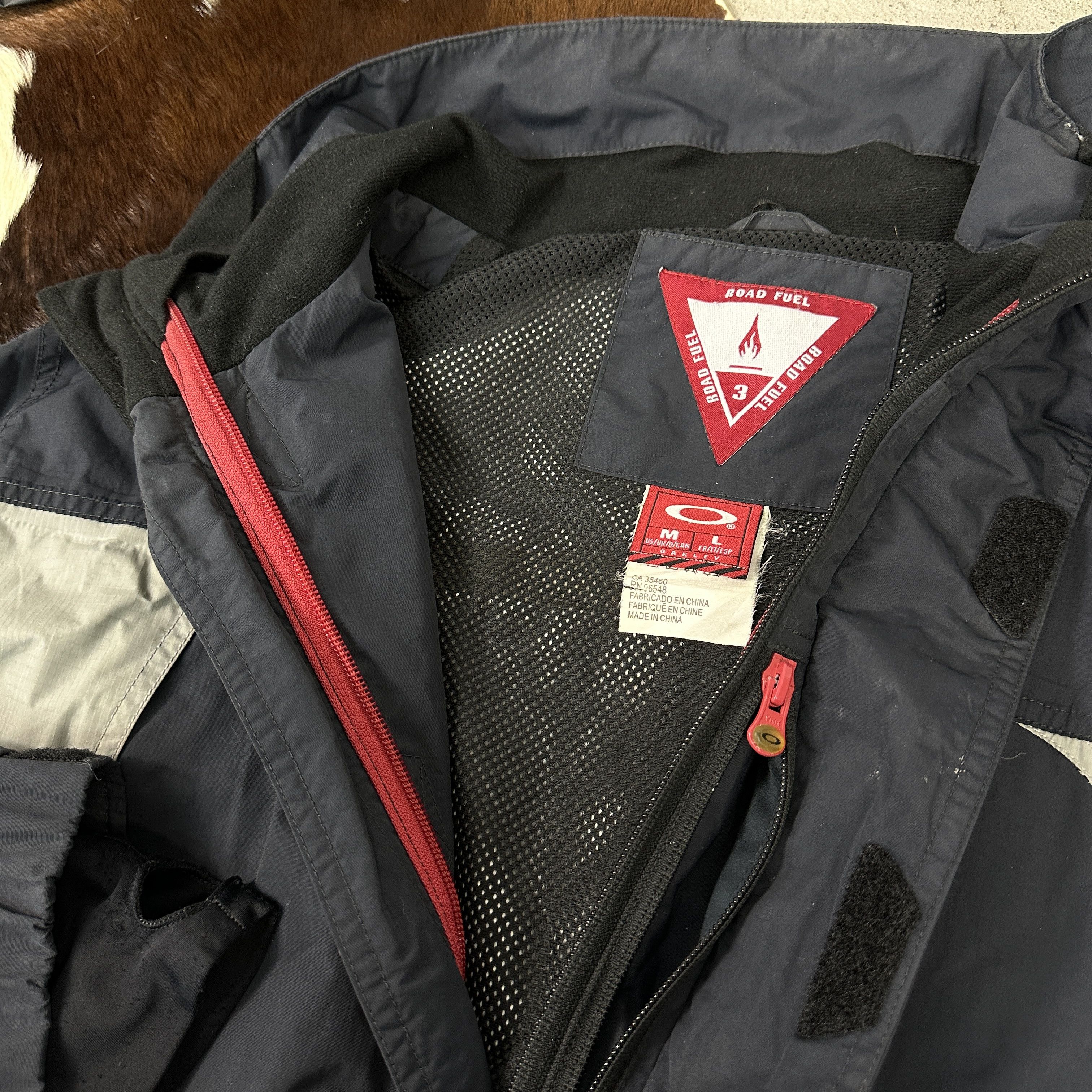 Oakley × Vintage Vintage Oakley Technical Jacket Size US L / EU 52-54 / 3 - 8 Thumbnail