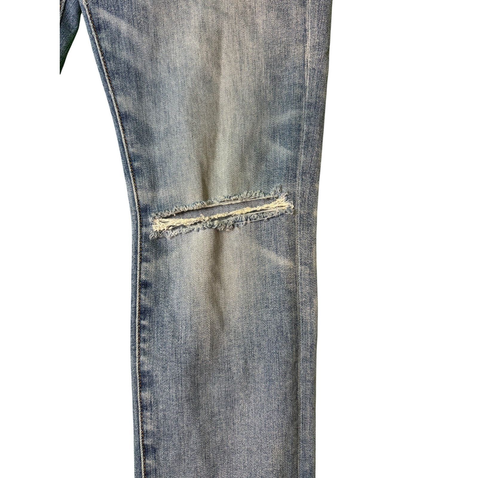 Amiri Amiri Knee Rip Light Wash Jeans Size US 30 / EU 46 - 4 Thumbnail