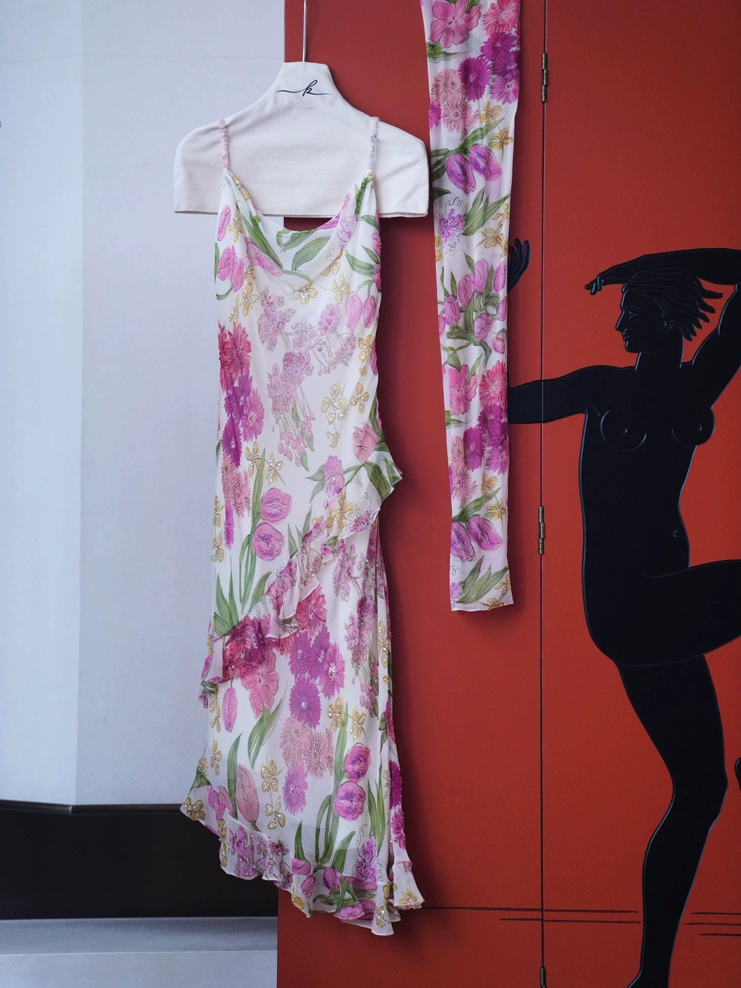 Vintage UK Vintage Beaded Silk Floral Sleeveless Dress Size S / US 4 / IT 40 - 2 Thumbnail