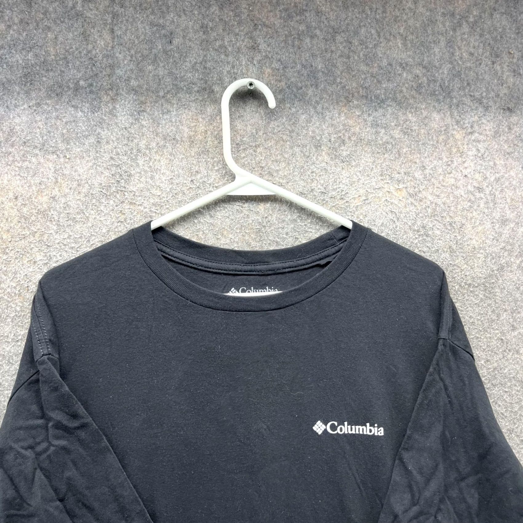 Rainbow Columbia Shirt Mens XL Black Mountain Rainbow Back Graphic Tee Outdoor Nature Crew Neck Short Sleeve Size US XL / EU 56 / 4 - 6 Thumbnail