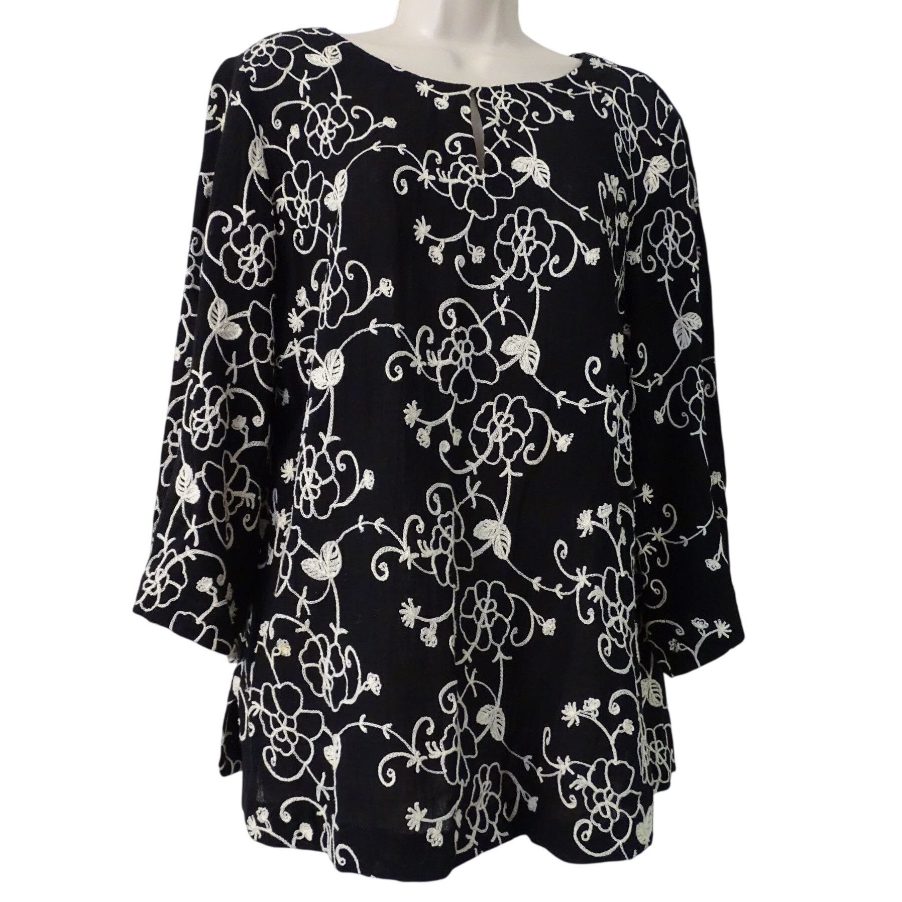 Other Lauren Michelle Black Embroidered Floral Tunic Top Size L Size L / US 10 / IT 46 - 2 Thumbnail