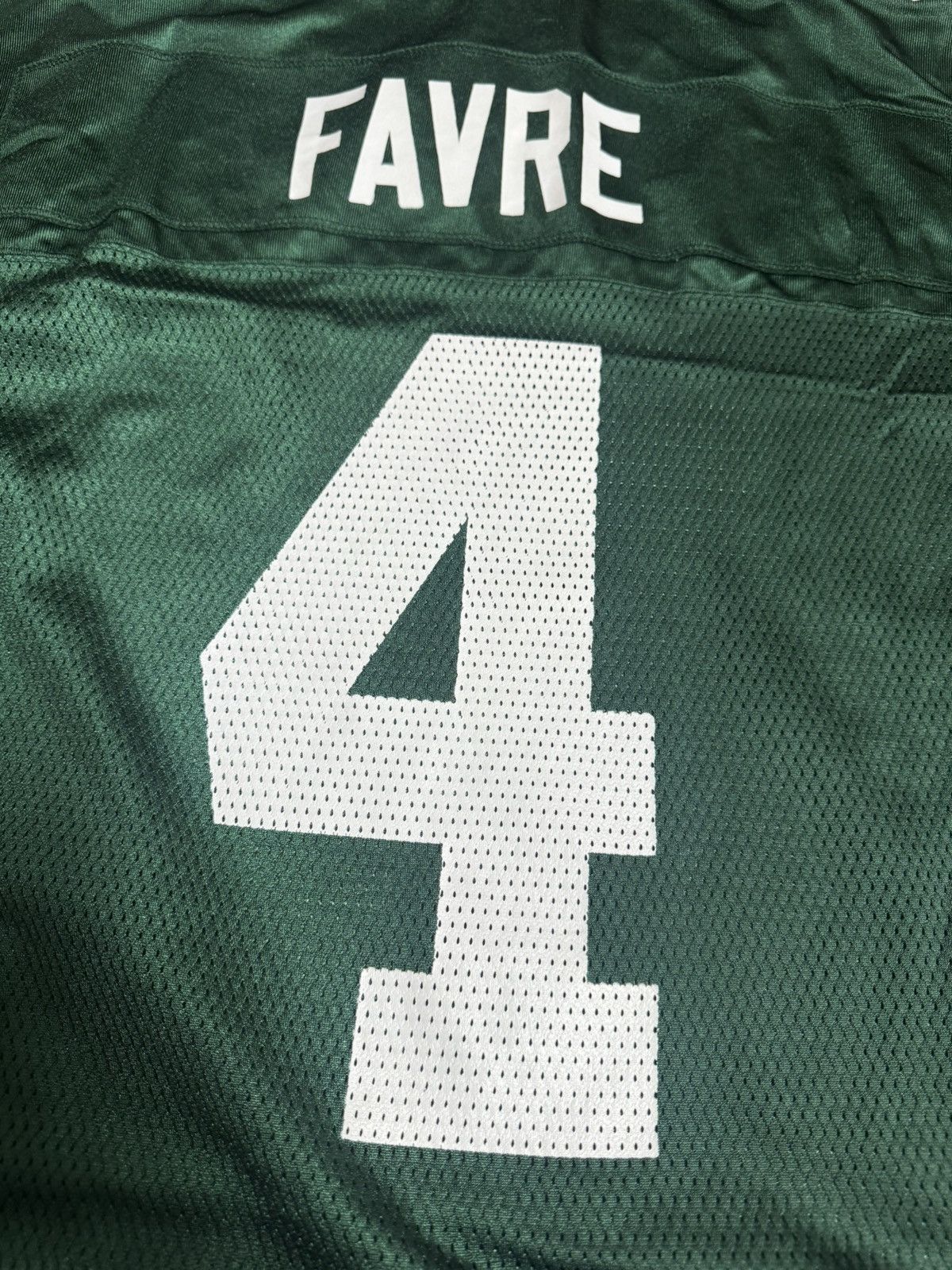 Reebok Brett Favre #4 Green Bay Packers NFL Equipment Home Jersey Size US L / EU 52-54 / 3 - 7 Thumbnail