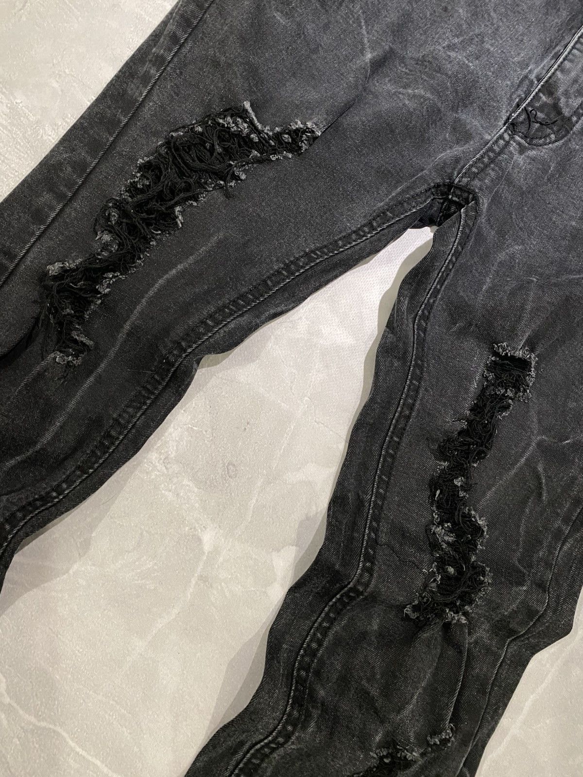 Vintage Black Distressed Skinny Fit Jeans Y2K Size US 31 - 5 Thumbnail