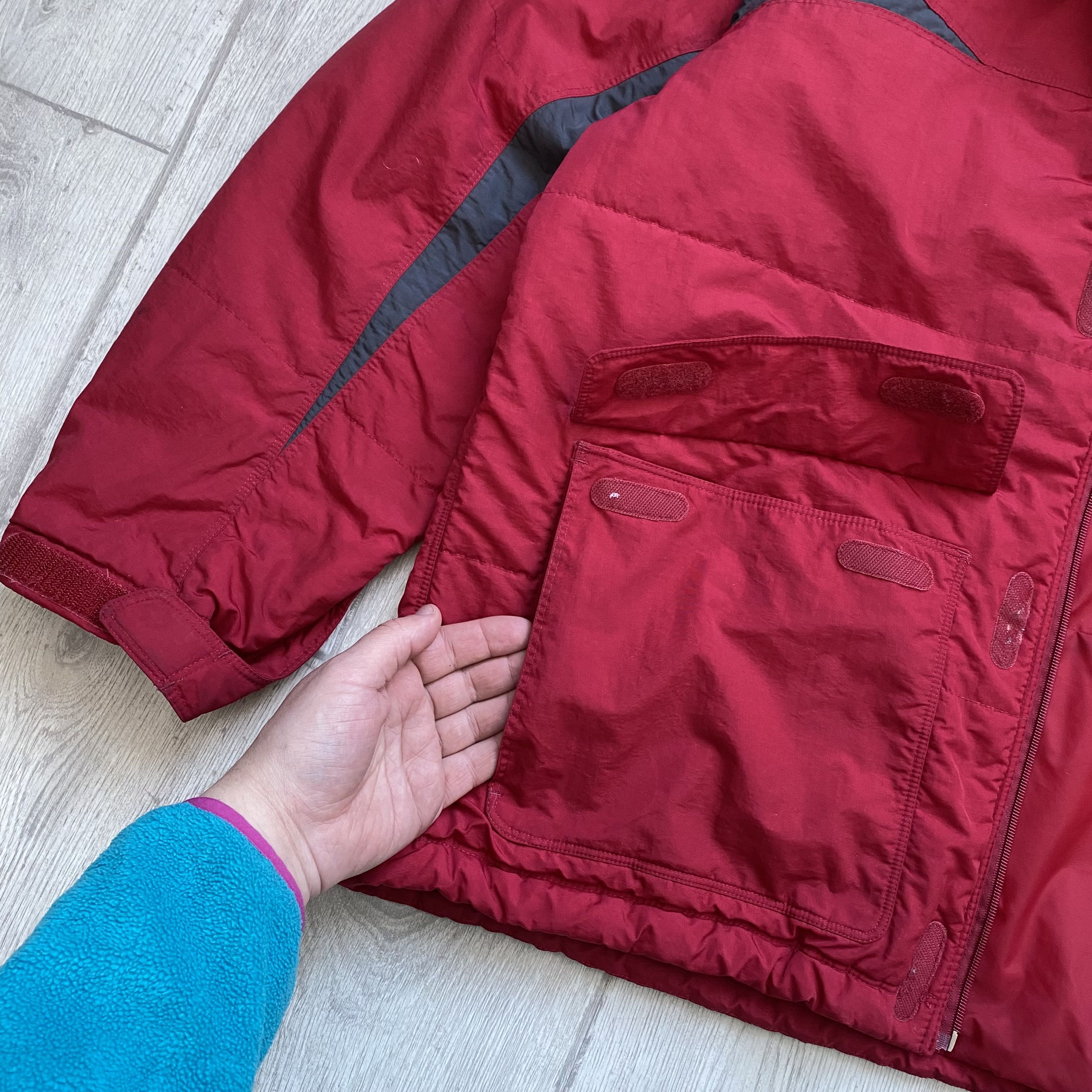Nike Vintage 90s Nike Puffer Jacket Silver Tag Big Swoosh Size US L / EU 52-54 / 3 - 8 Thumbnail