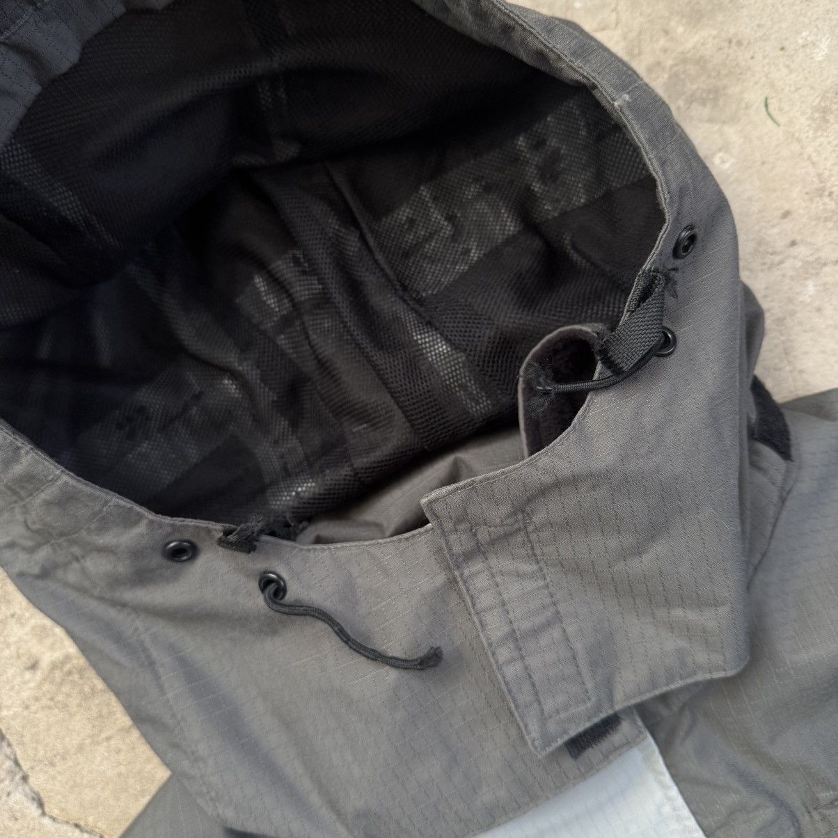 Japanese Brand Ron Thompson Fishing Cropped Multipocket Jacket Size US L / EU 52-54 / 3 - 5 Thumbnail