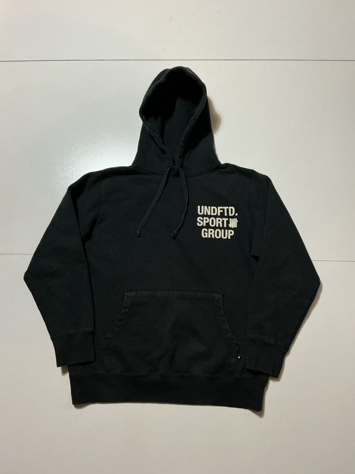 Undefeated UNFTD Undefeated Five Strike Sport Group Pullover Hoodie Size US M / EU 48-50 / 2 - 1 Thumbnail