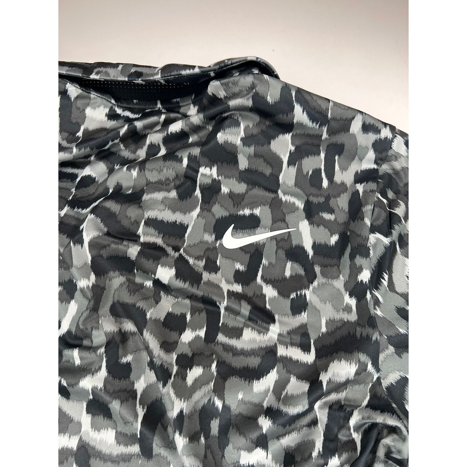 Nike Nike Dri-Fit Tour Confetti Print Golf Polo Black Gray Size US S / EU 44-46 / 1 - 6 Thumbnail