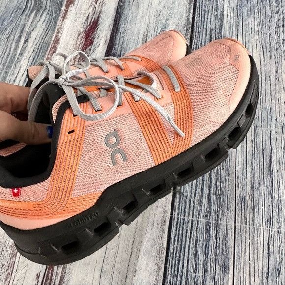 On On Running CloudGo Women's Peach/Orange Running Shoes Size US 10.5 / IT 40.5 - 6 Thumbnail