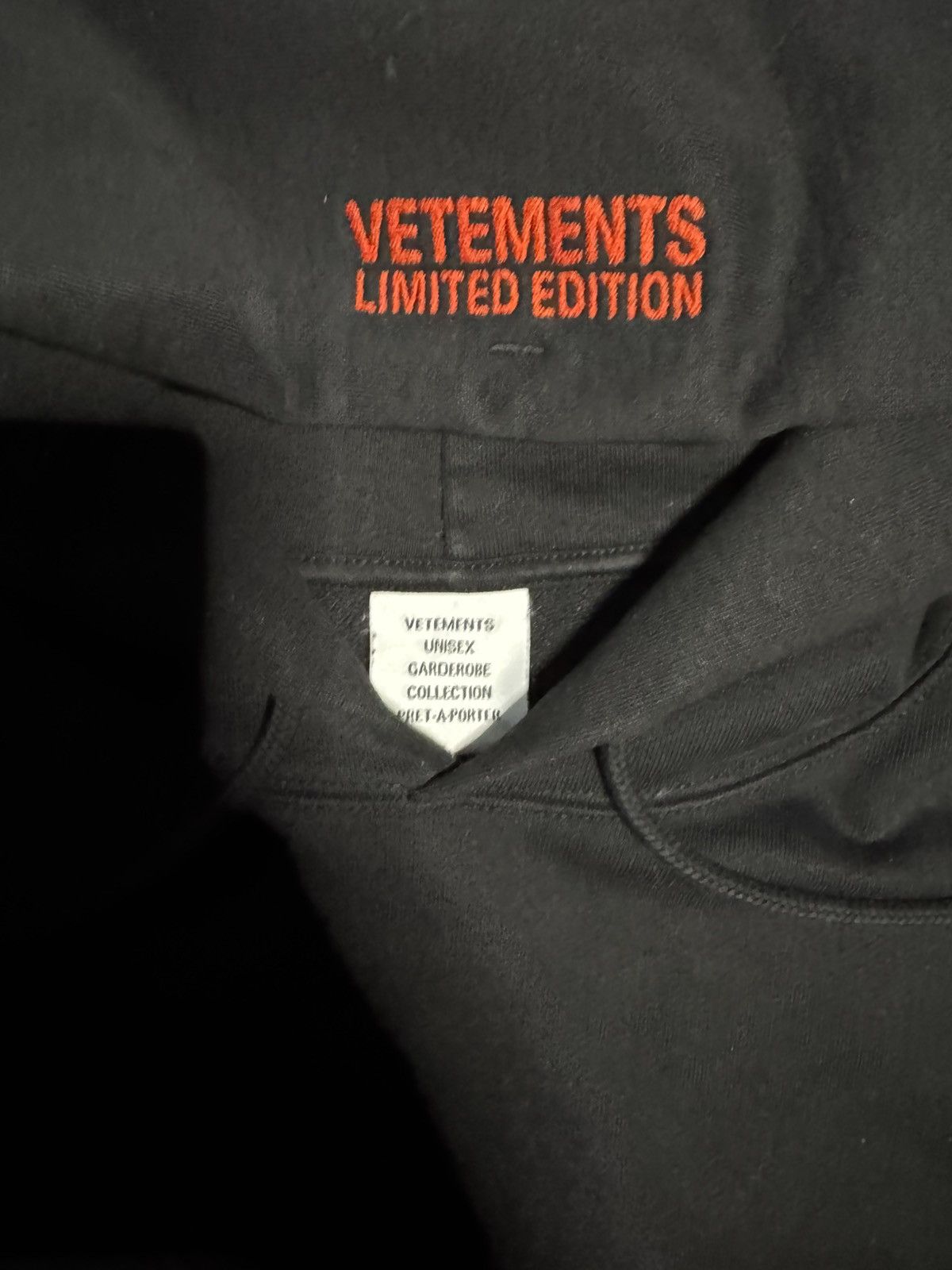 Vetements Vetements World Tour Hoodie Size US S / EU 44-46 / 1 - 5 Thumbnail