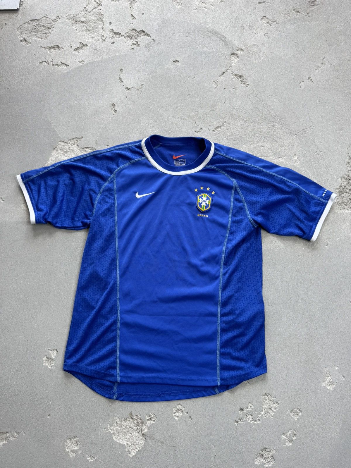 Vintage Vintage Nike Brazil Jersey Size US S / EU 44-46 / 1 - 1 Thumbnail