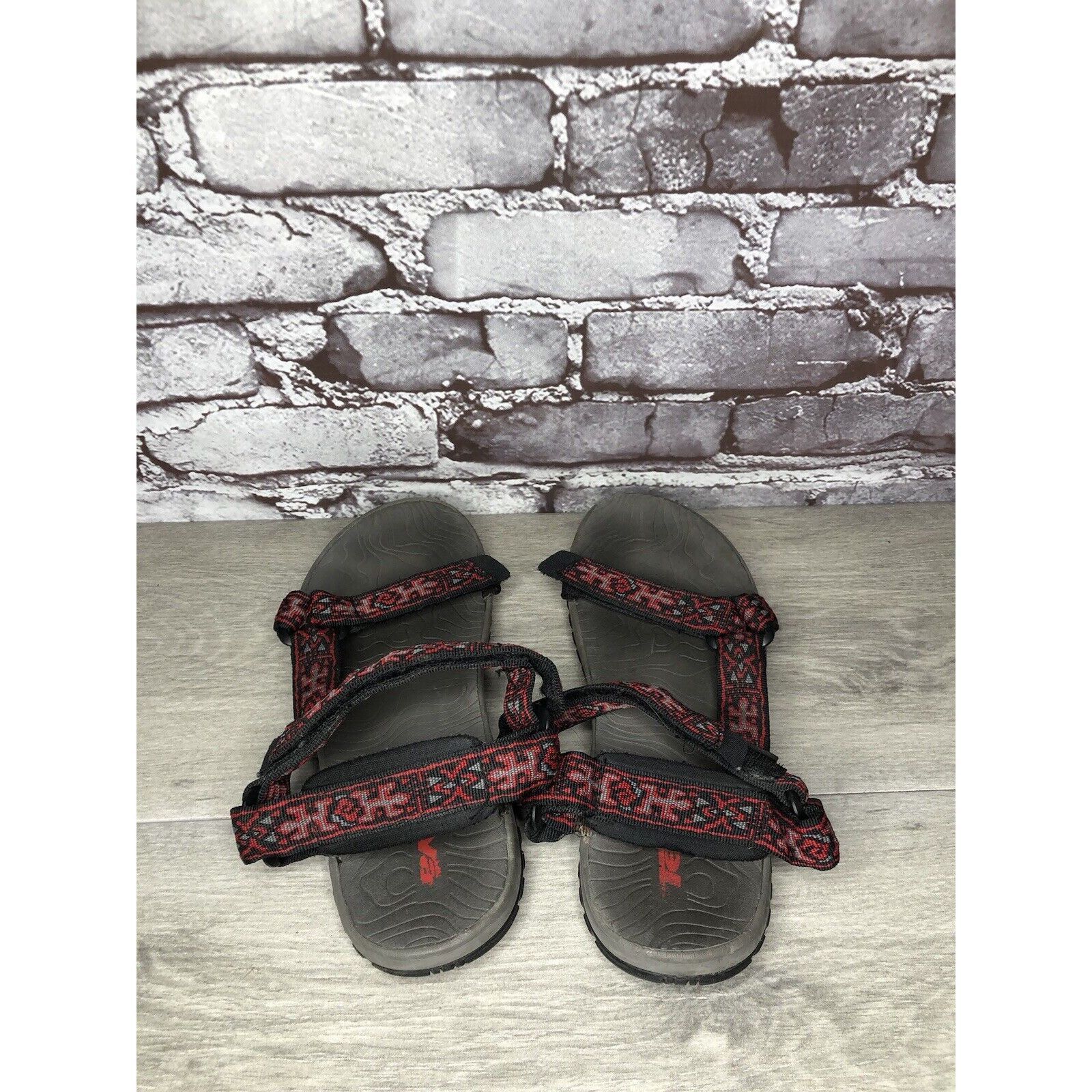 Teva Teva Hurricane 3 Red Black Lizard Print Nylon Strappy Hiking Size US 7 / EU 40 - 5 Thumbnail