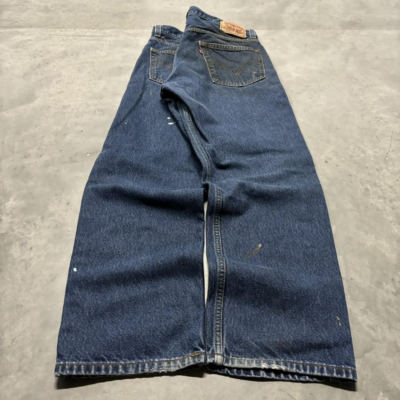 Levi's × Vintage Crazy Vintage Y2K/2000s Grunge Levi’s Dark Wash Paint Splatter Denim Jeans! Size US 34 / EU 50 - 4 Thumbnail