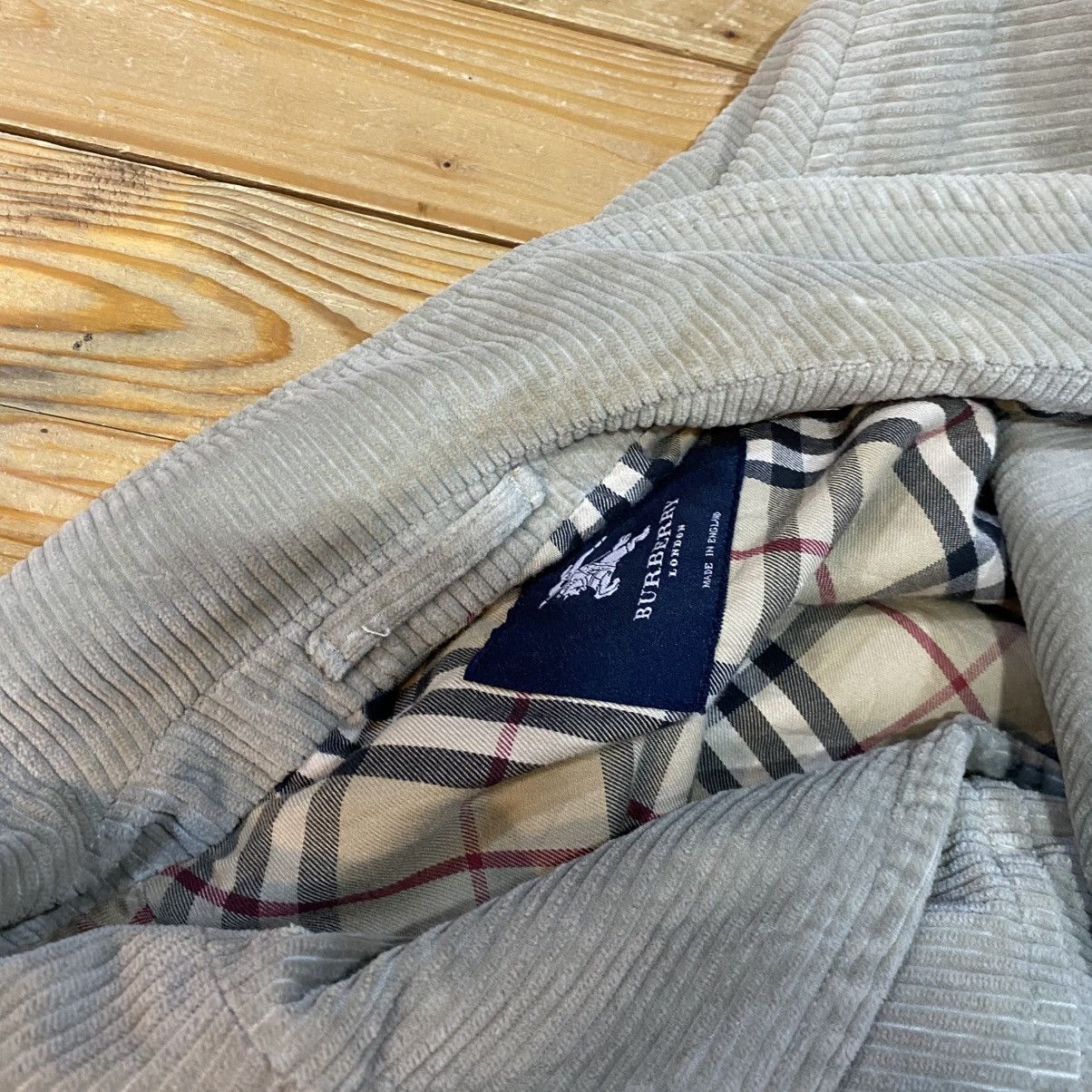 Burberry × Vintage VTG Burberry London Corduroy Open Collar Button Coat Jackets Size US XL / EU 56 / 4 - 13 Thumbnail