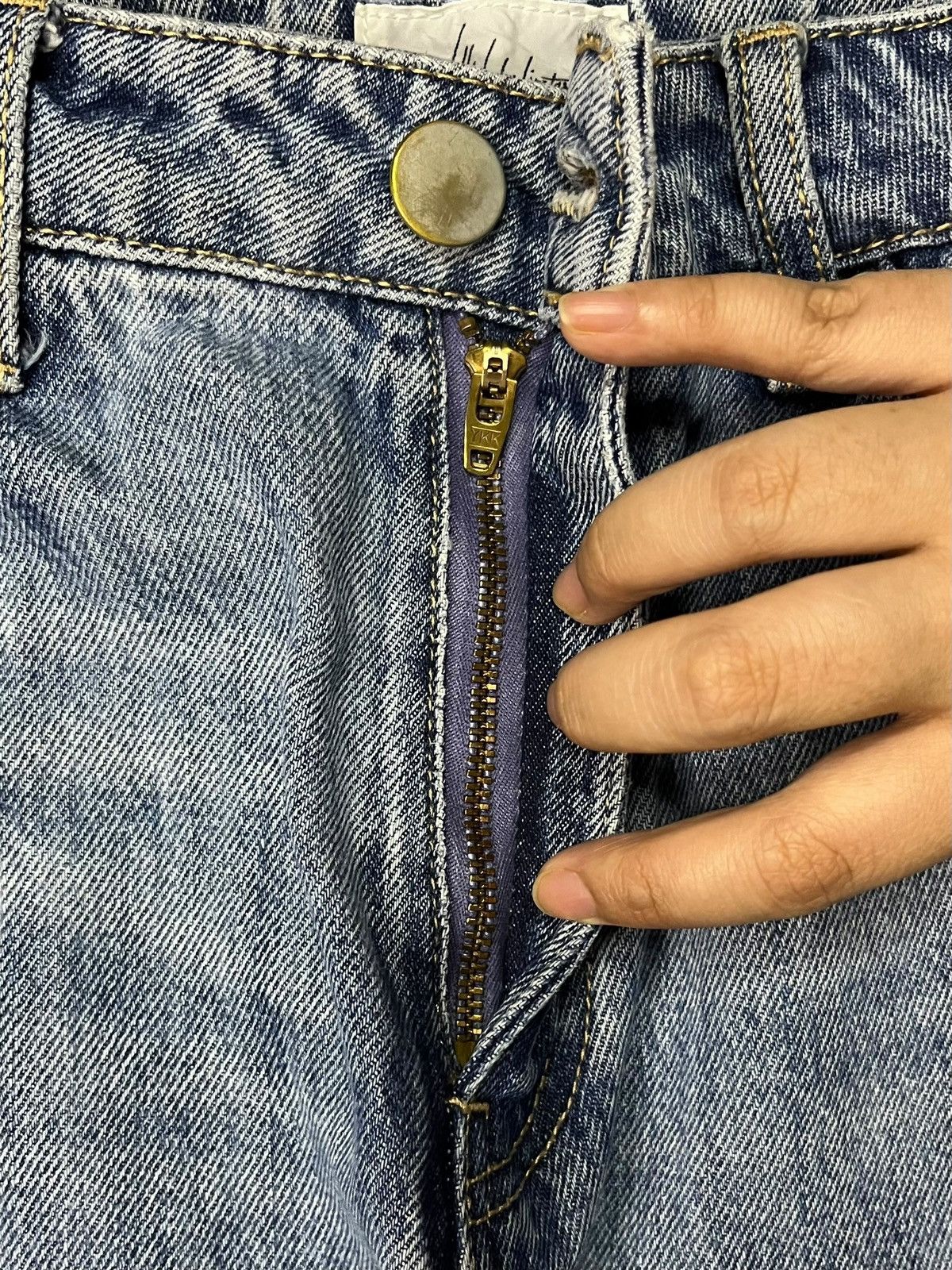 Japanese Brand Vintage Japanese Brand Blue Wash Distressed Flare Jeans Size 27" / US 4 / IT 40 - 3 Thumbnail