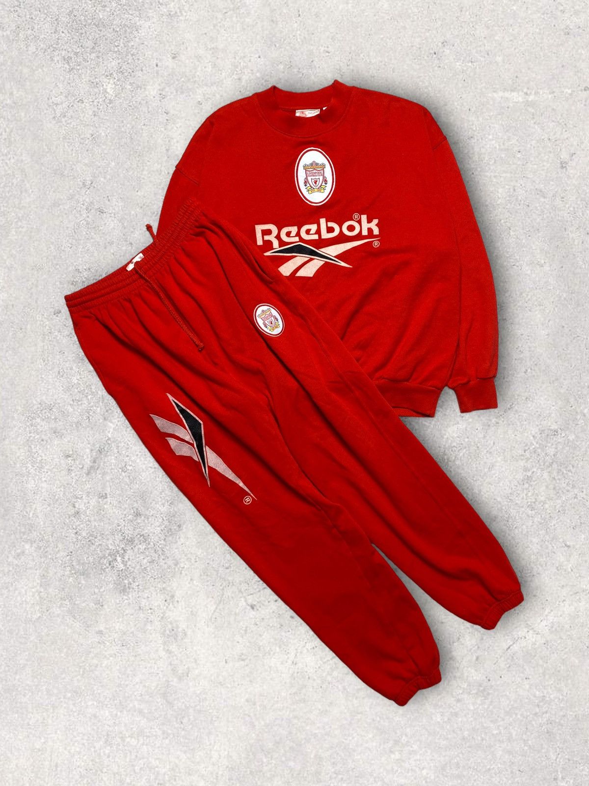 Liverpool × Reebok × Vintage 90's Very rare central logo