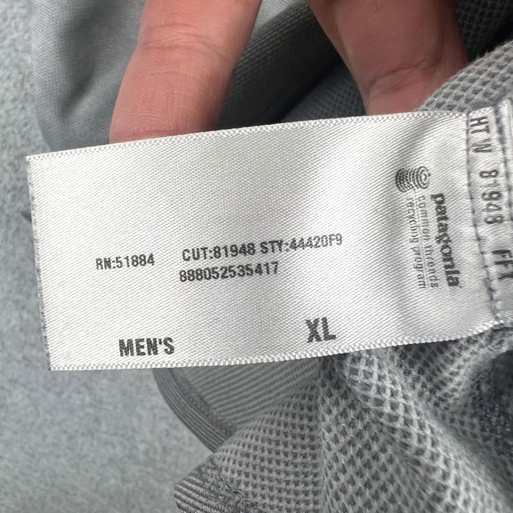 Patagonia Patagonia Capilene 3 Shirt Baselayer Long Sleeve XL Mens Grey Hiking UPF Shirt Mens XL Grey Patagonia Capilene 3 Baselayer Long Sleeve Hiking UPF Size US XL / EU 56 / 4 - 3 Thumbnail