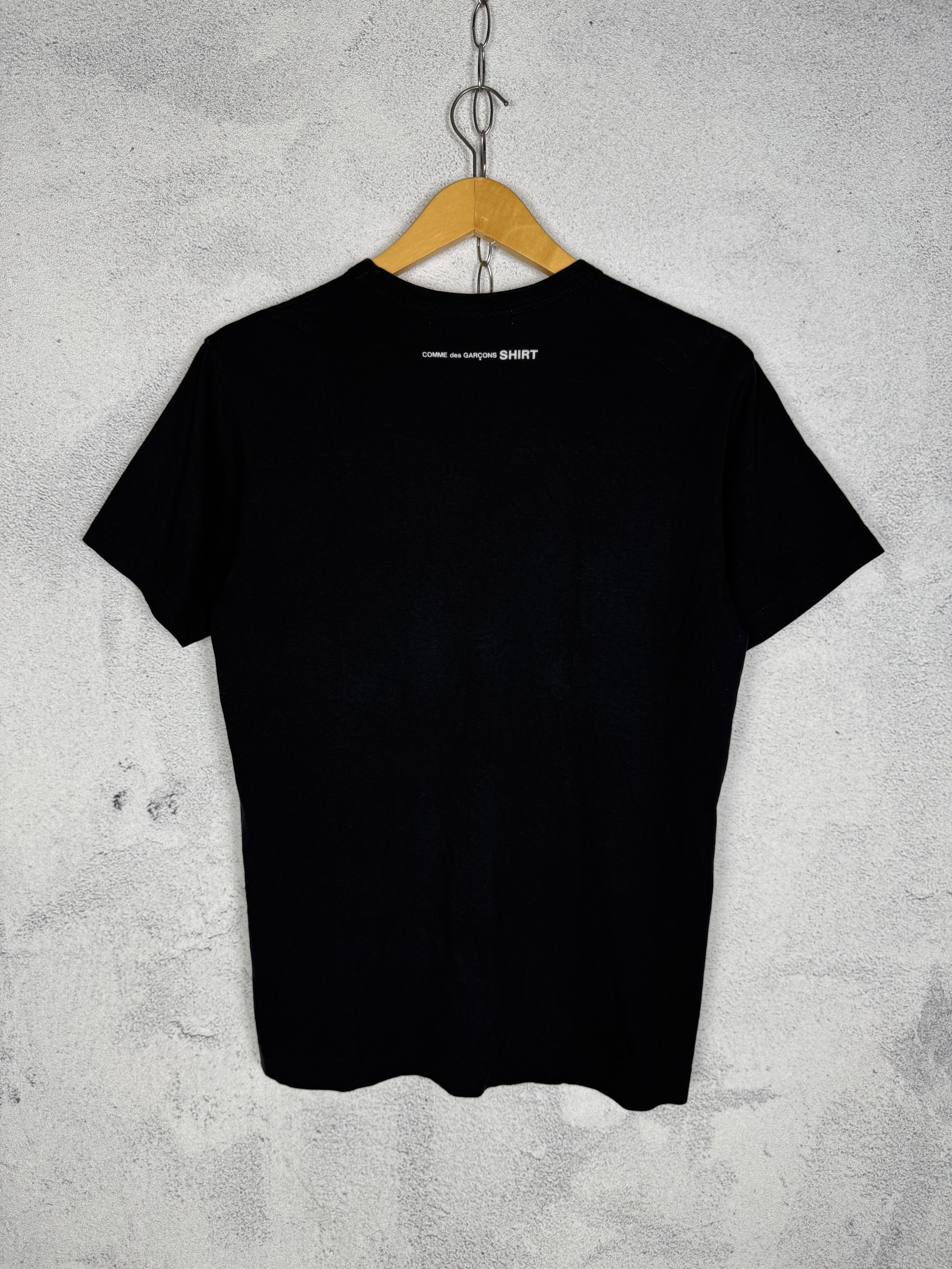 Comme des Garcons Comme Des Garcons CDG Black Back Logo TShirt Size US S / EU 44-46 / 1 - 2 Thumbnail