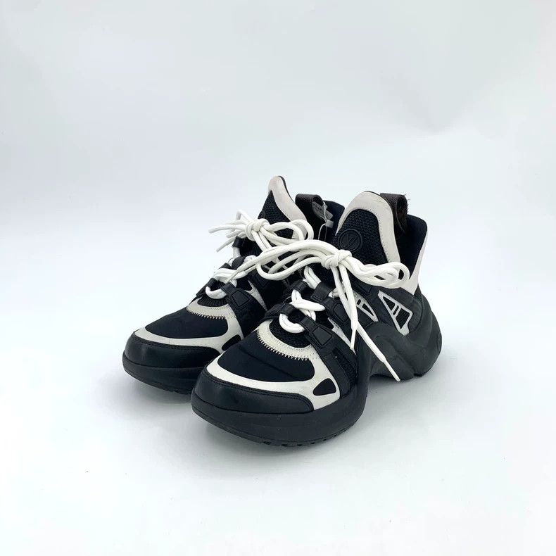 Louis Vuitton Black Round Toe Platform Lace-Up Casual Snea